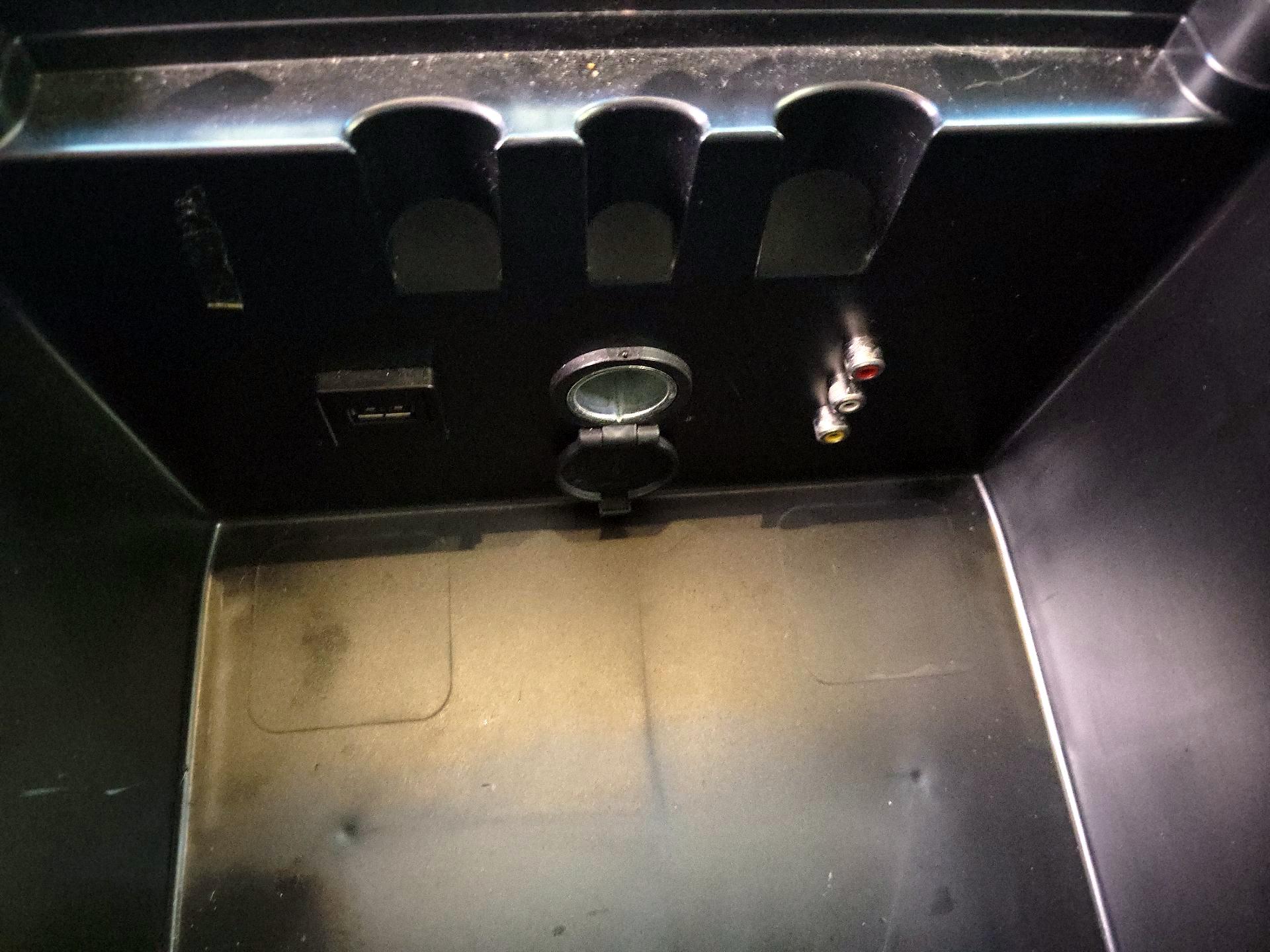 Thumbnail: 2015 Nissan Pathfinder - 19