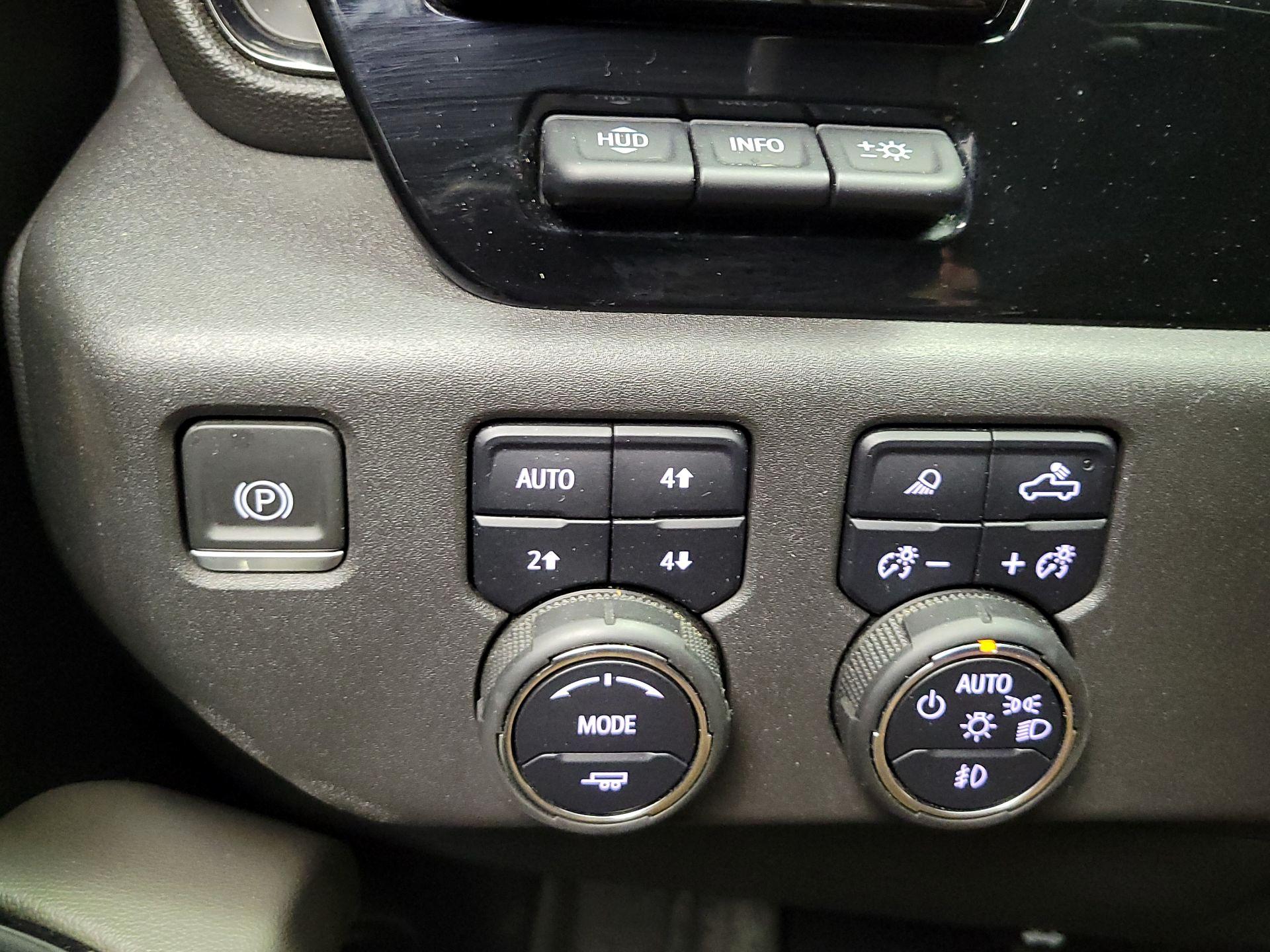 Thumbnail: 2022 Chevrolet Silverado 1500 - 13