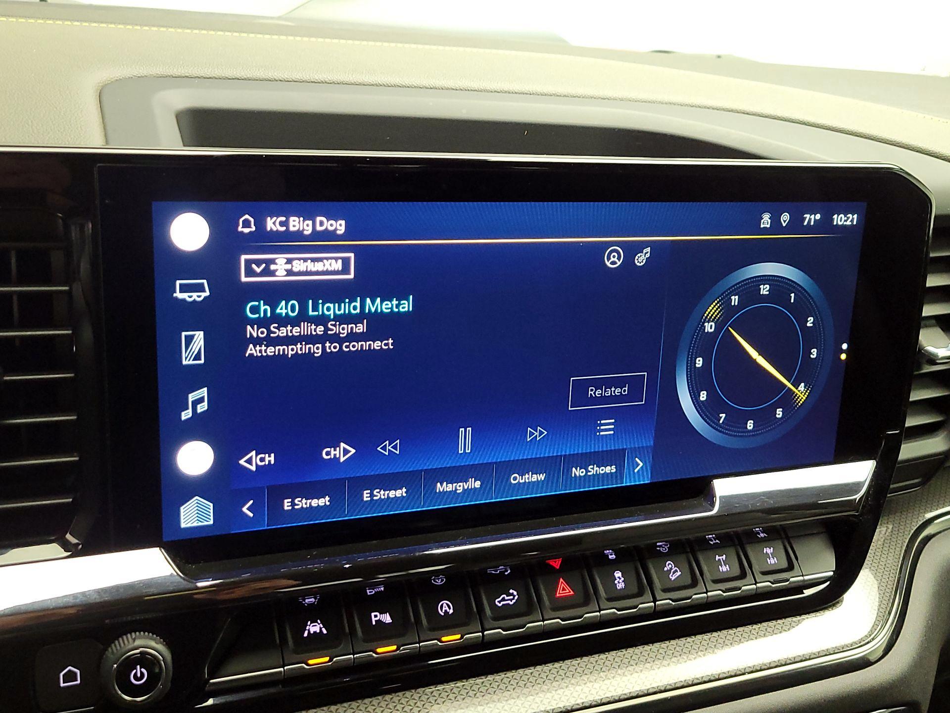 Thumbnail: 2022 Chevrolet Silverado 1500 - 16