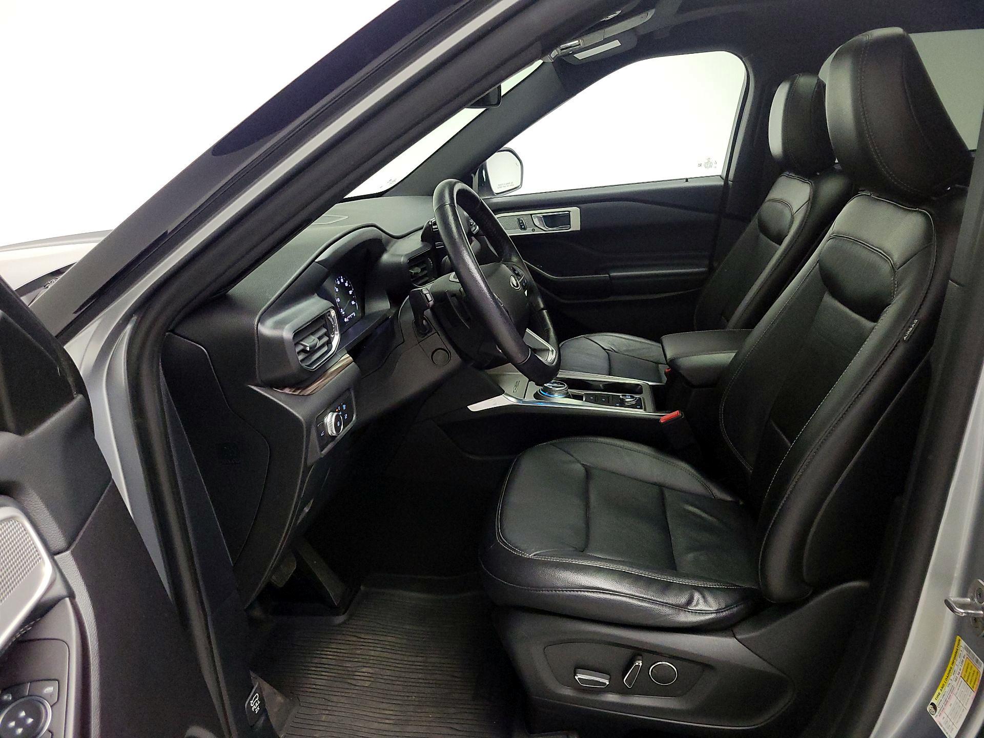 Thumbnail: 2020 Ford Explorer - 11