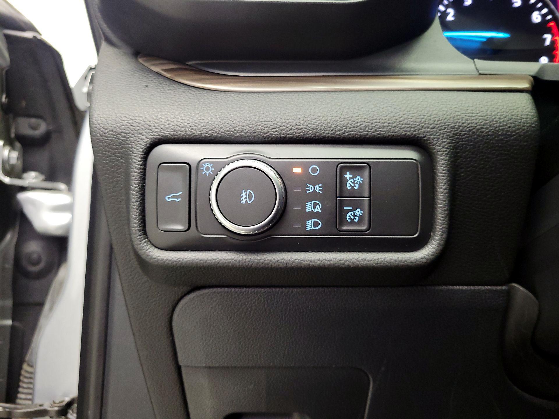 Thumbnail: 2020 Ford Explorer - 13