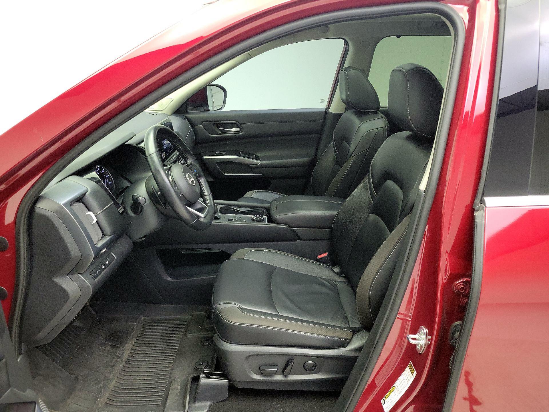 Thumbnail: 2023 Nissan Pathfinder - 11