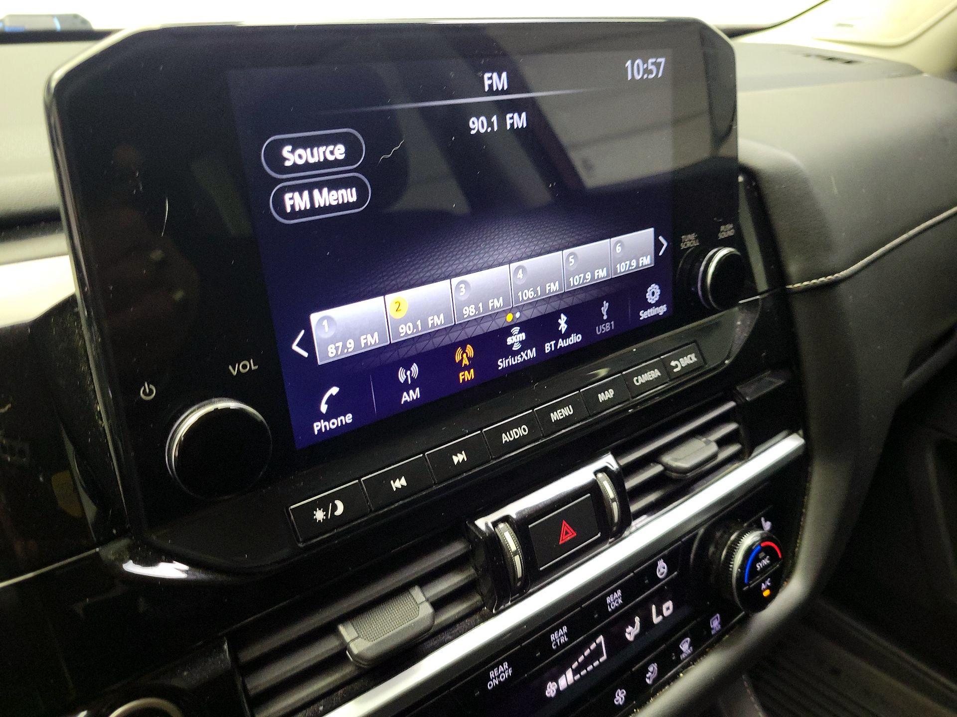 Thumbnail: 2023 Nissan Pathfinder - 16