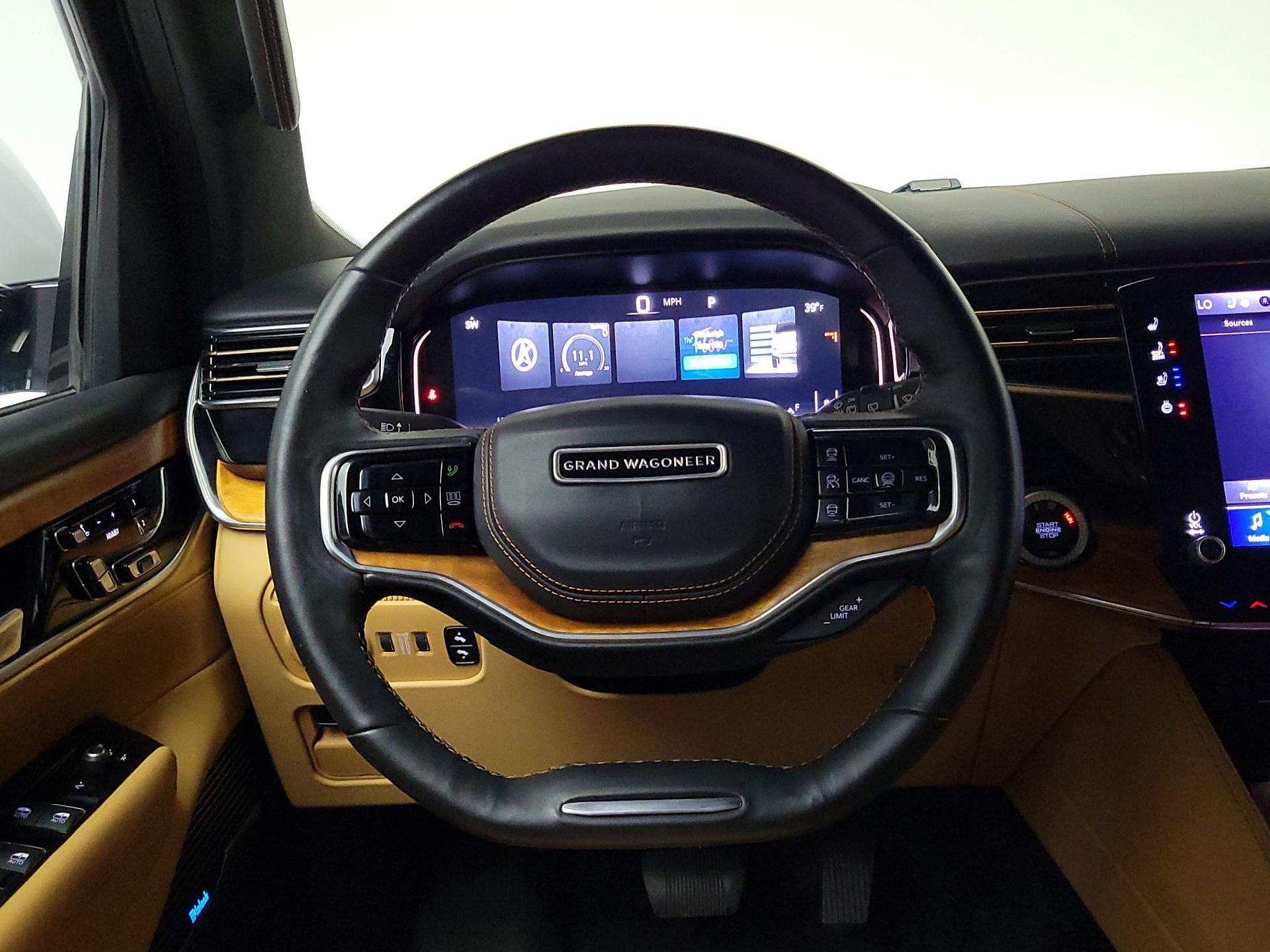 Thumbnail: 2022 Jeep Grand Wagoneer - 10