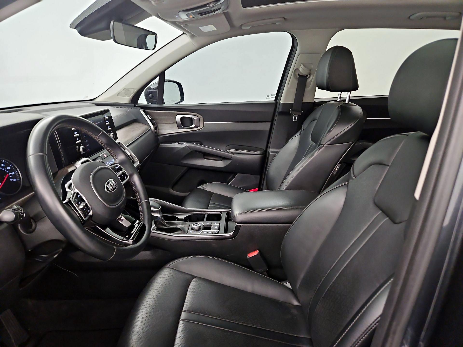 Thumbnail: 2021 Kia Sorento - 11