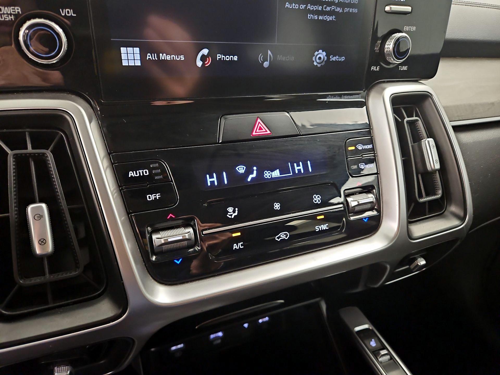 Thumbnail: 2021 Kia Sorento - 16