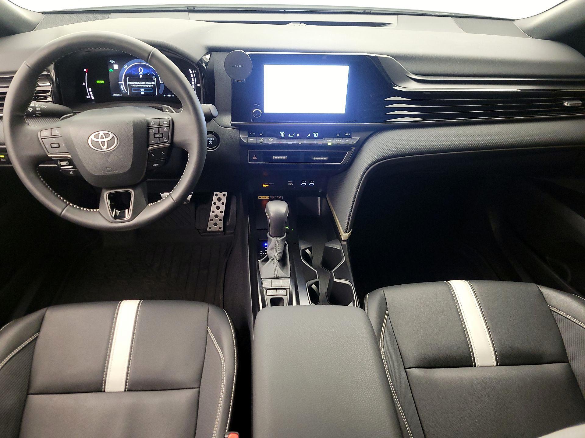 Thumbnail: 2025 Toyota Camry - 9