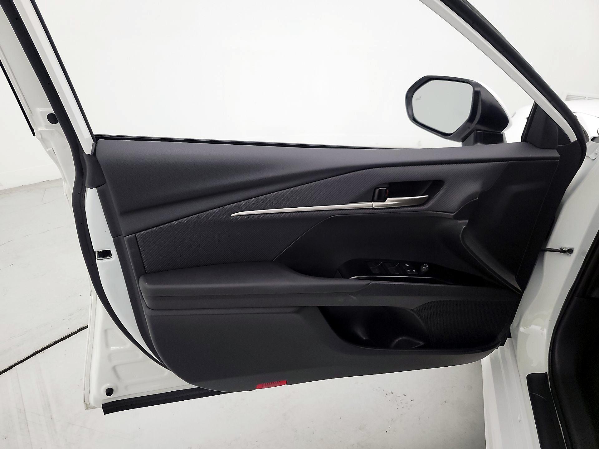 Thumbnail: 2025 Toyota Camry - 12