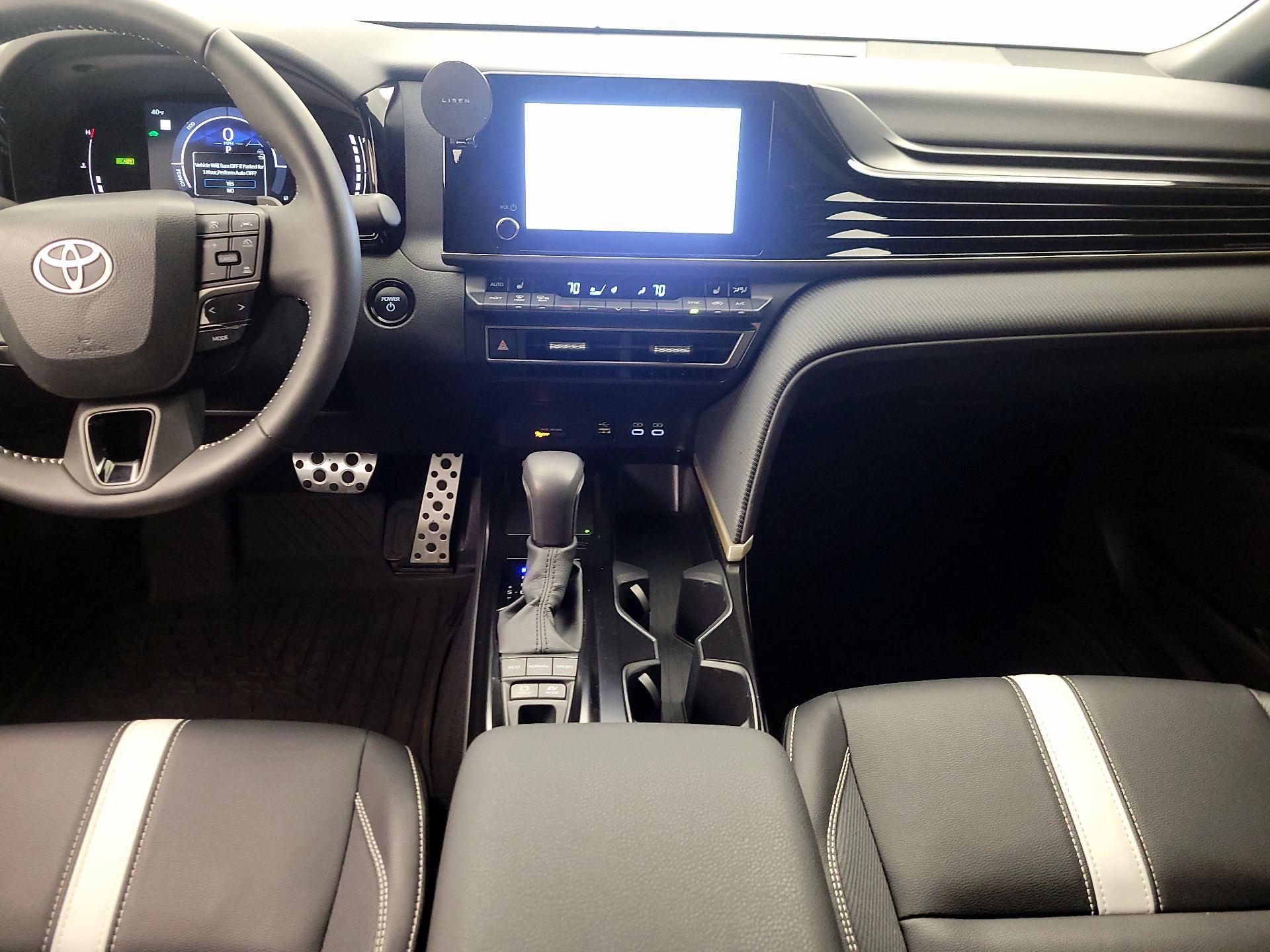 Thumbnail: 2025 Toyota Camry - 17