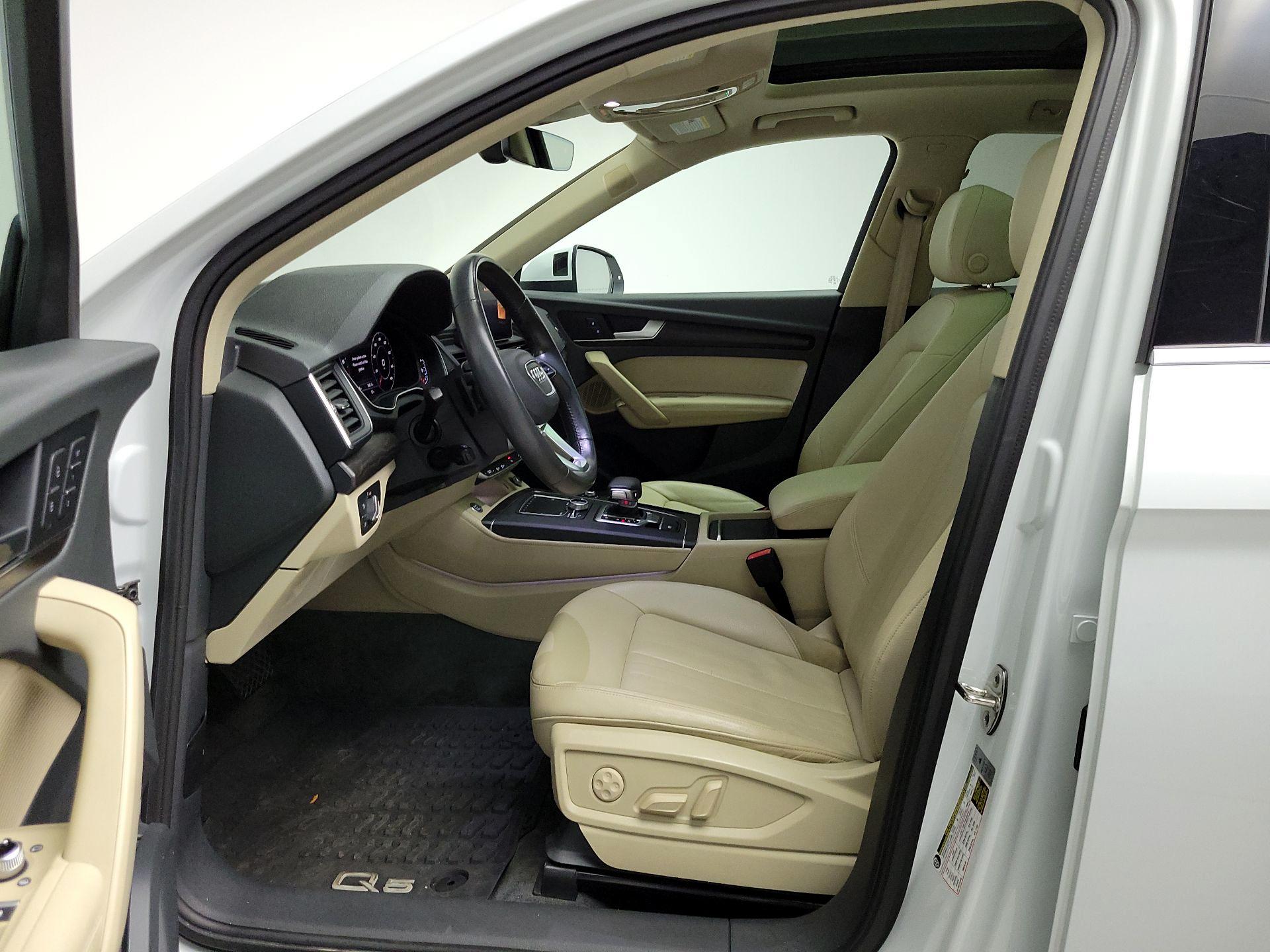 Thumbnail: 2020 Audi Q5 - 11