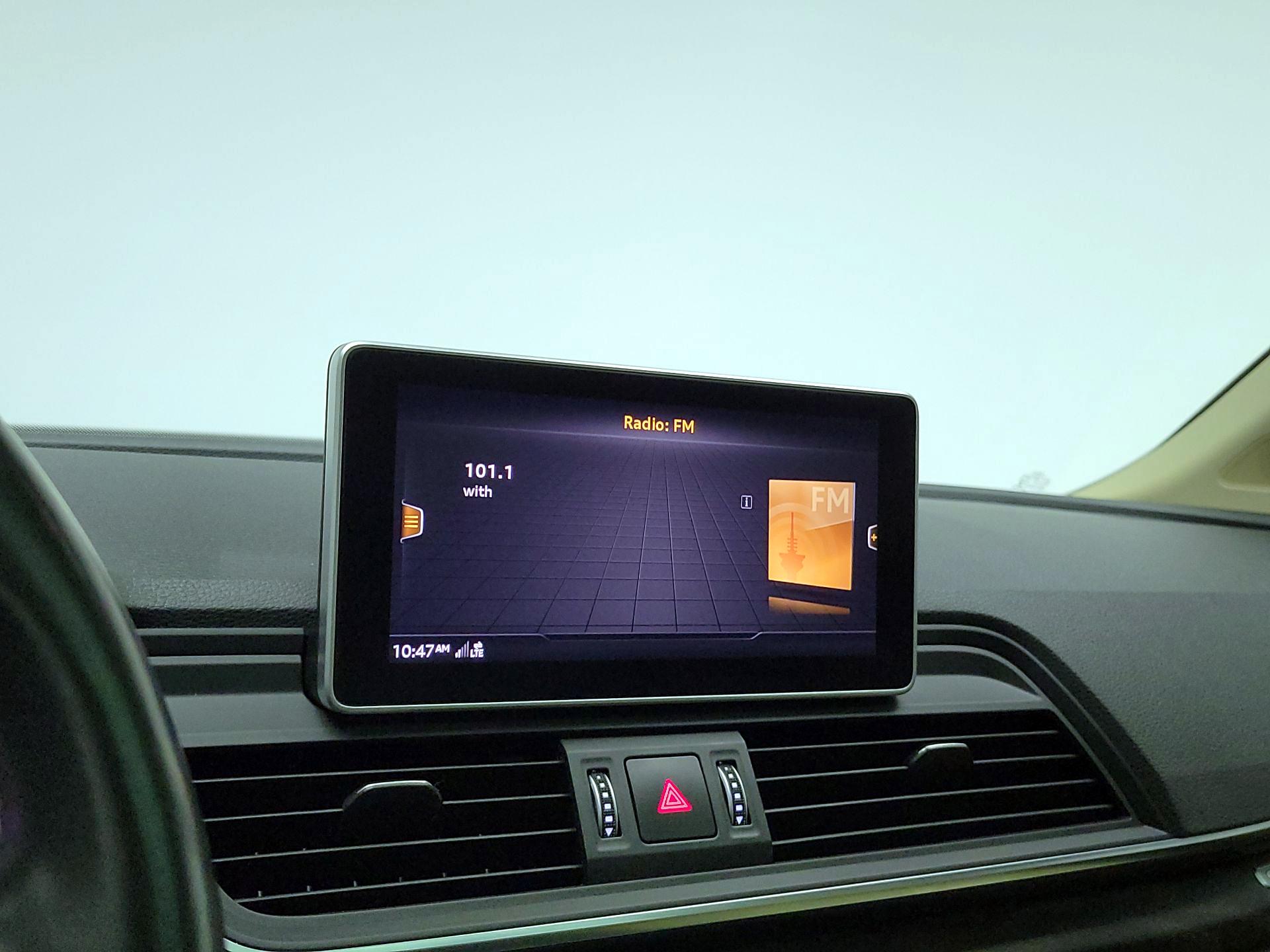 Thumbnail: 2020 Audi Q5 - 16