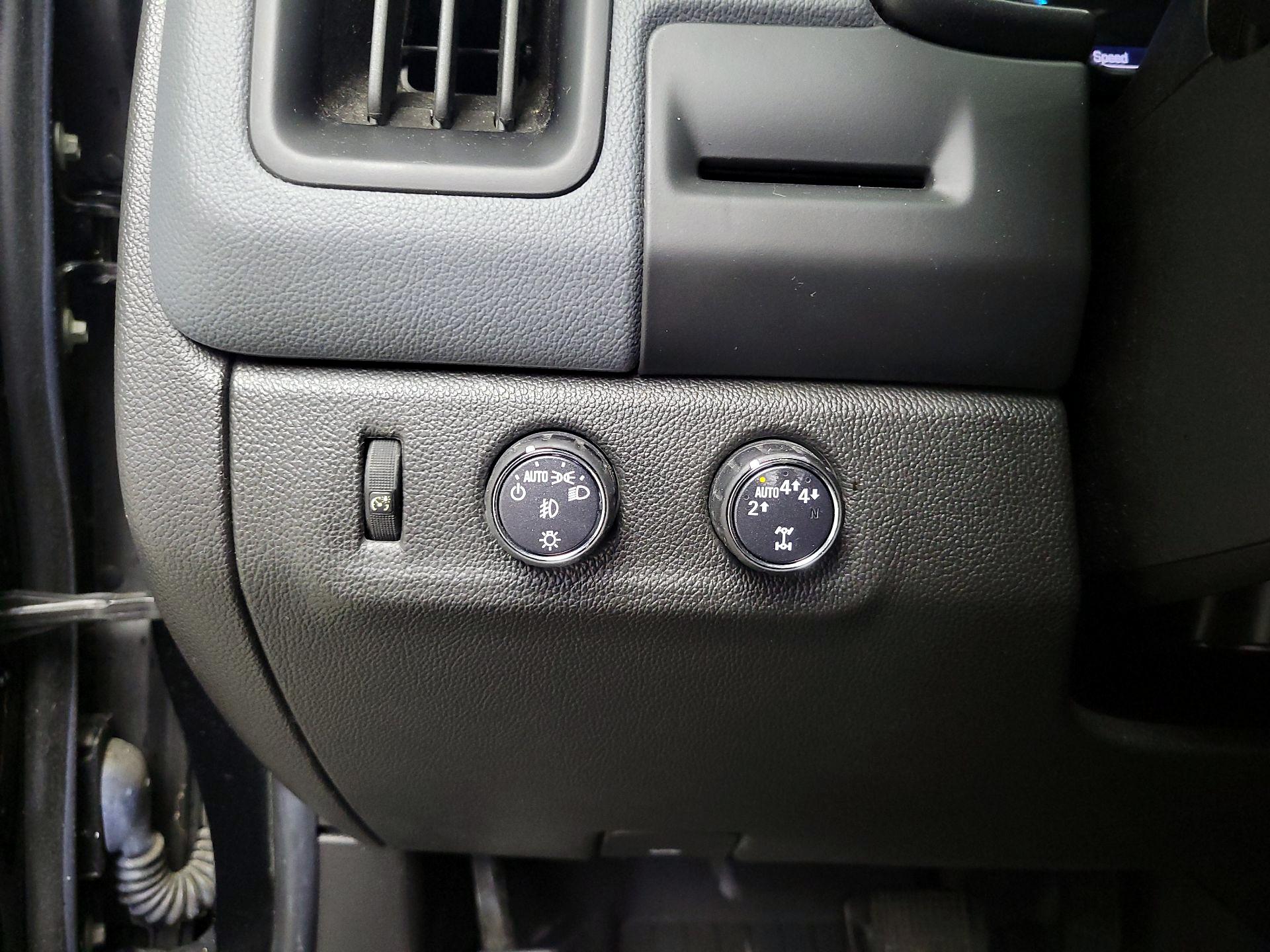 Thumbnail: 2017 Chevrolet Colorado - 13