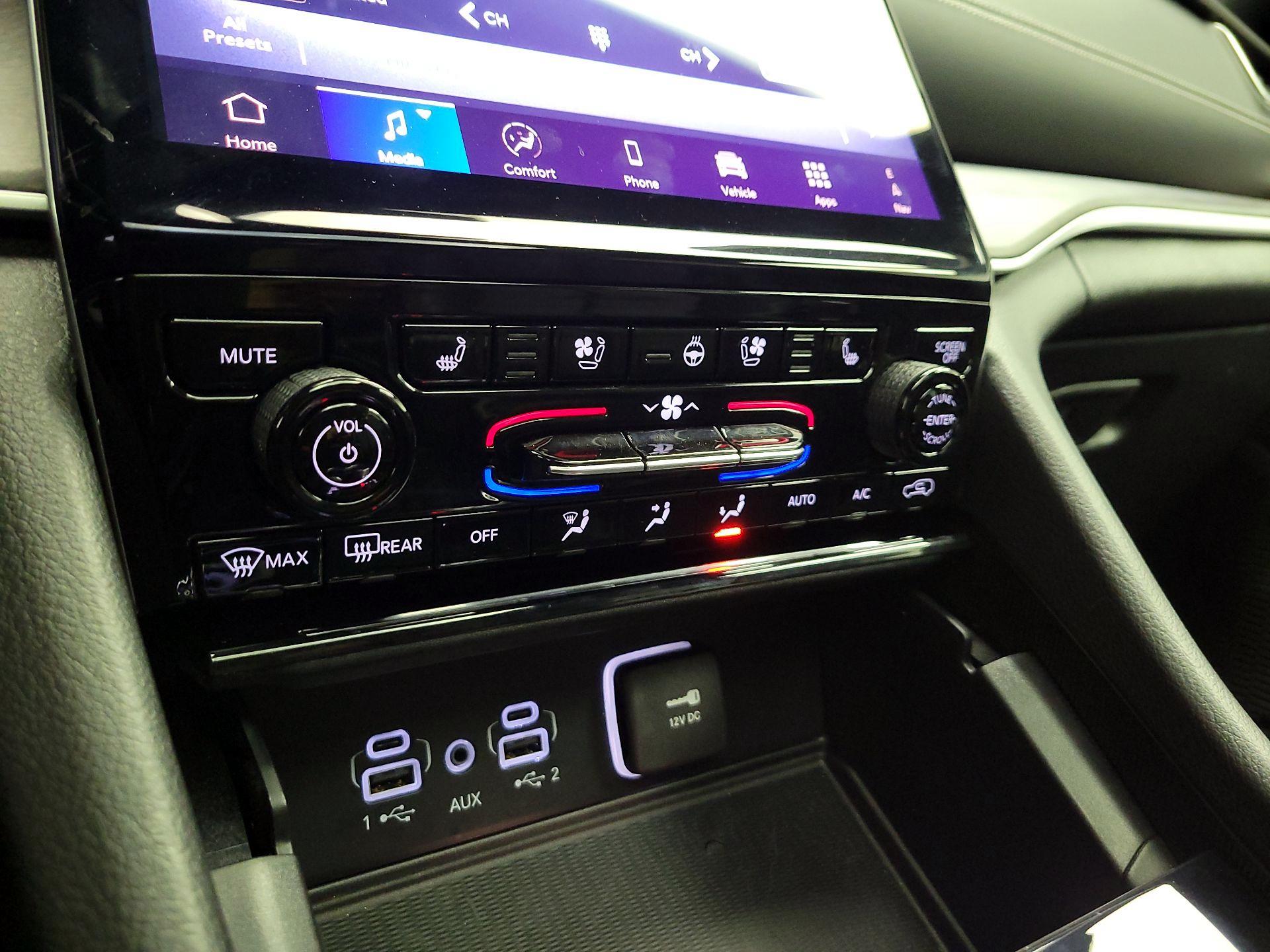 Thumbnail: 2025 Jeep Grand Cherokee - 15