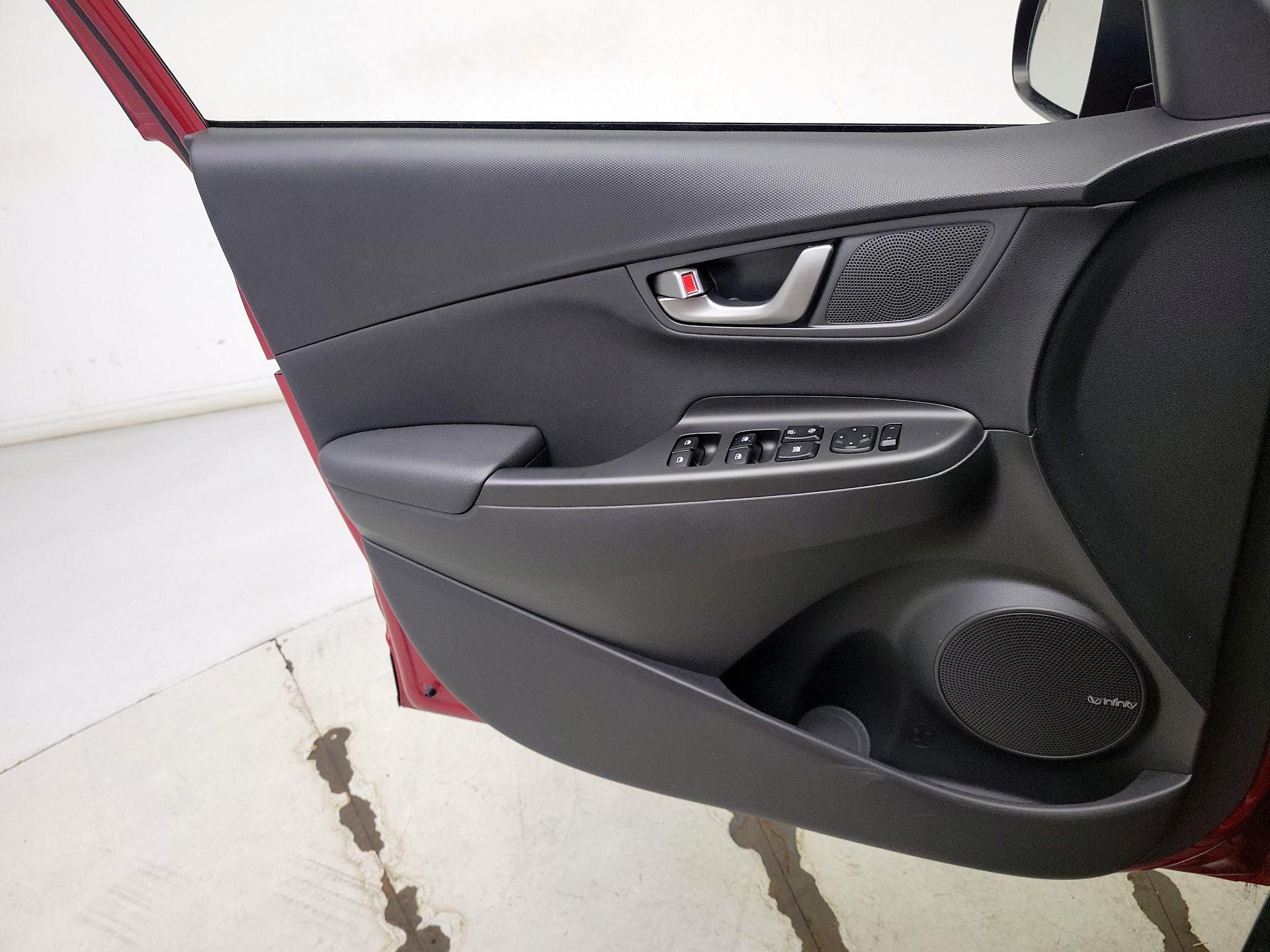 Thumbnail: 2020 Hyundai Kona - 12