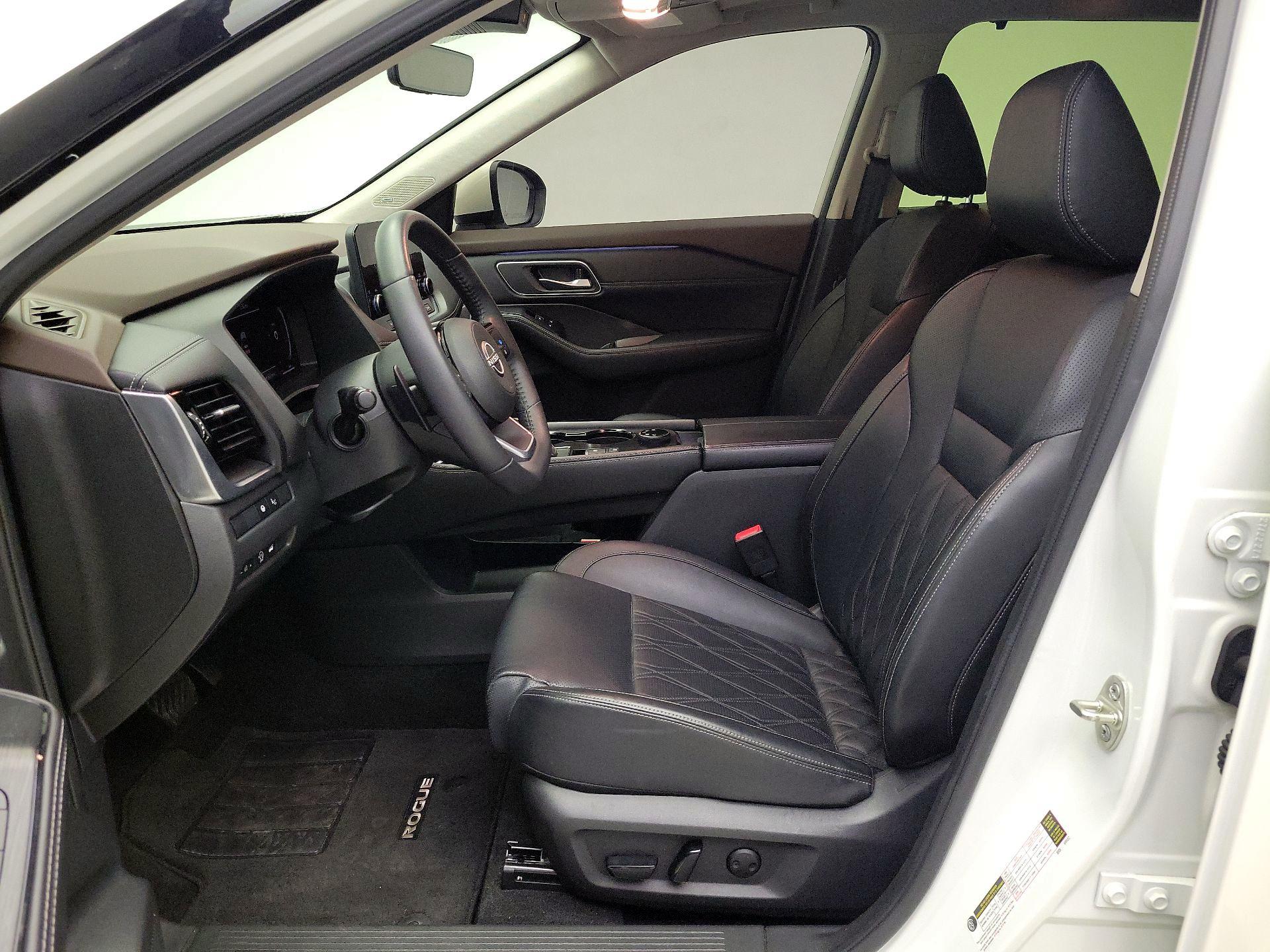 Thumbnail: 2023 Nissan Rogue - 11