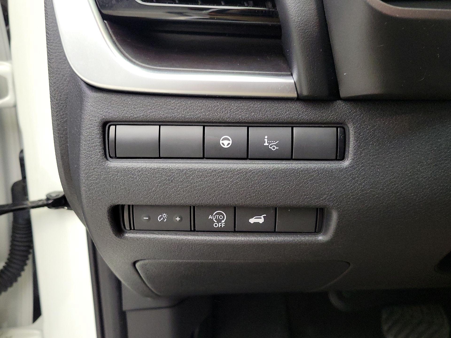 Thumbnail: 2023 Nissan Rogue - 13