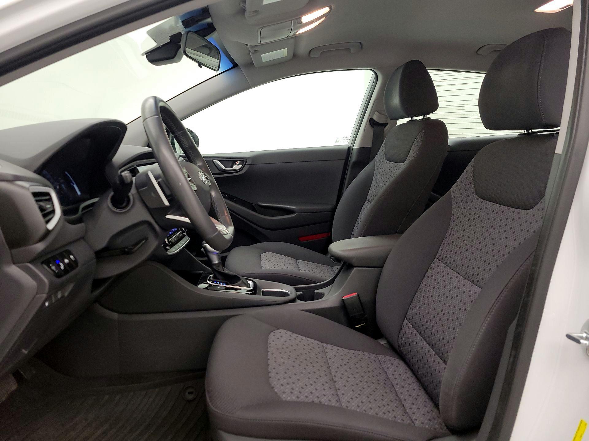 Thumbnail: 2019 Hyundai Ioniq - 11