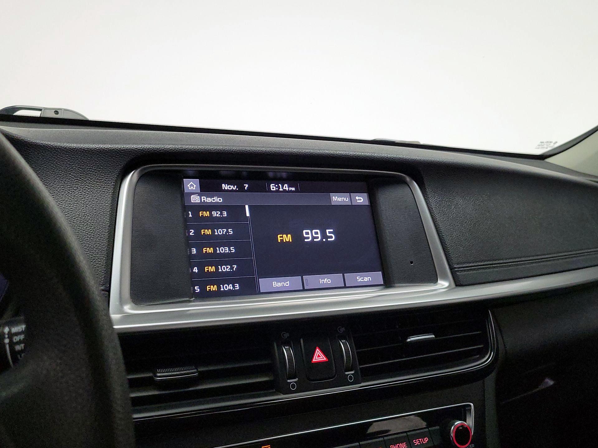 Thumbnail: 2019 Kia Optima - 15