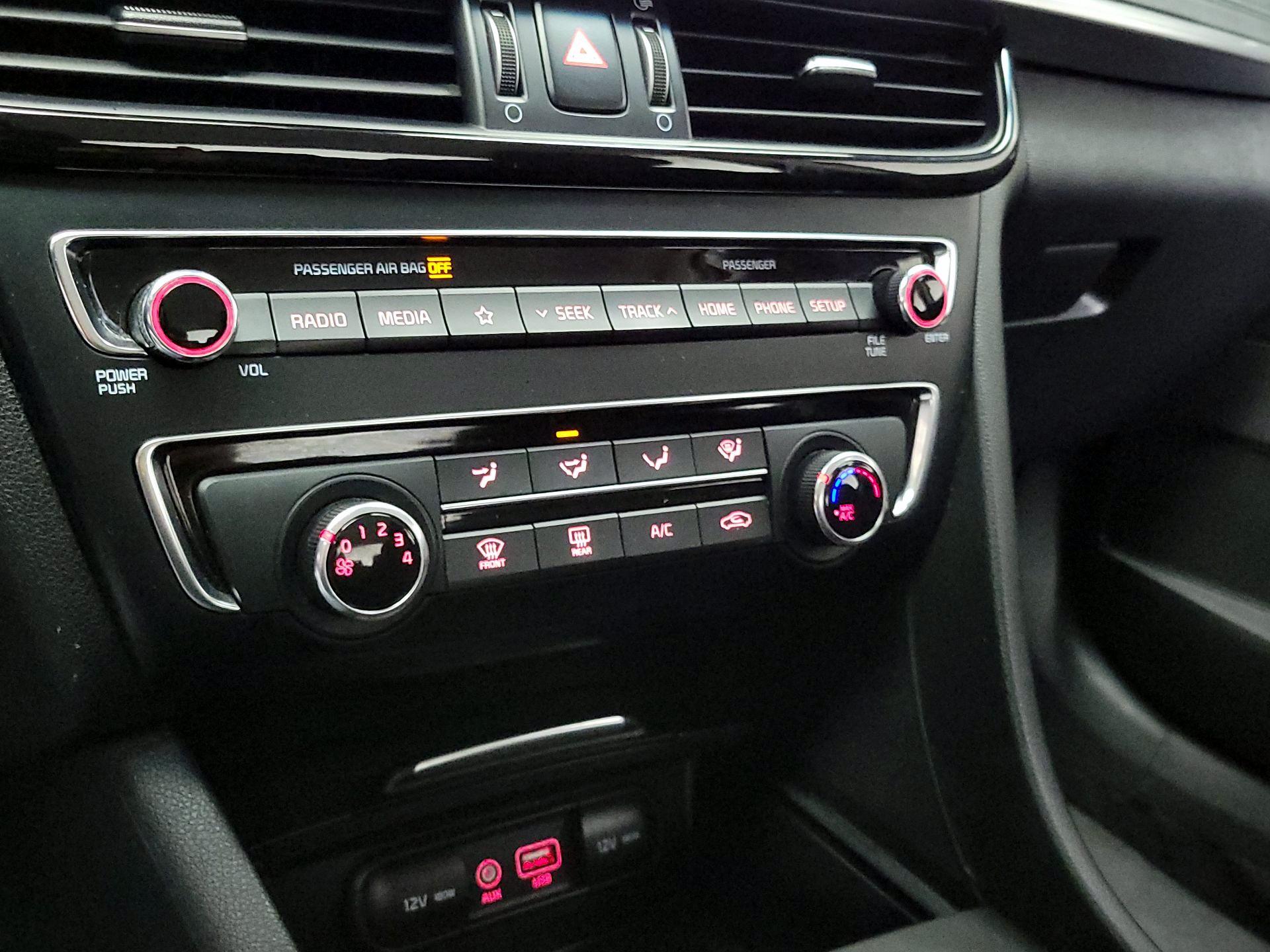 Thumbnail: 2019 Kia Optima - 16