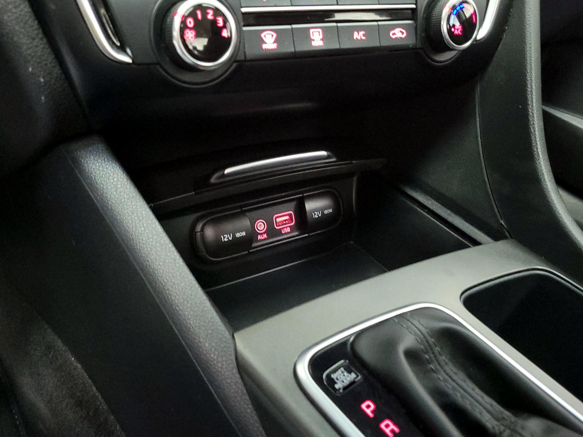 Thumbnail: 2019 Kia Optima - 18