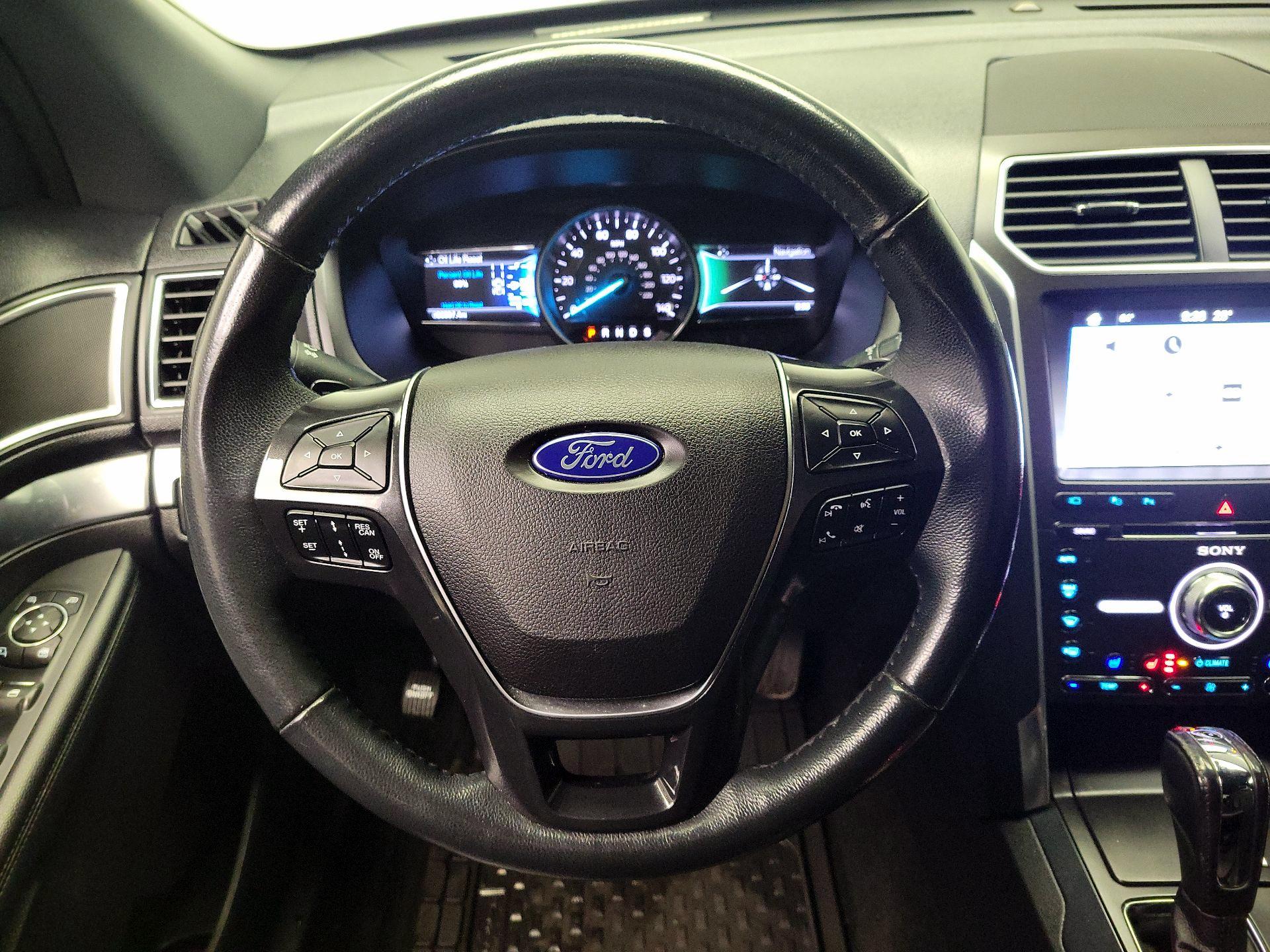 Thumbnail: 2017 Ford Explorer - 10