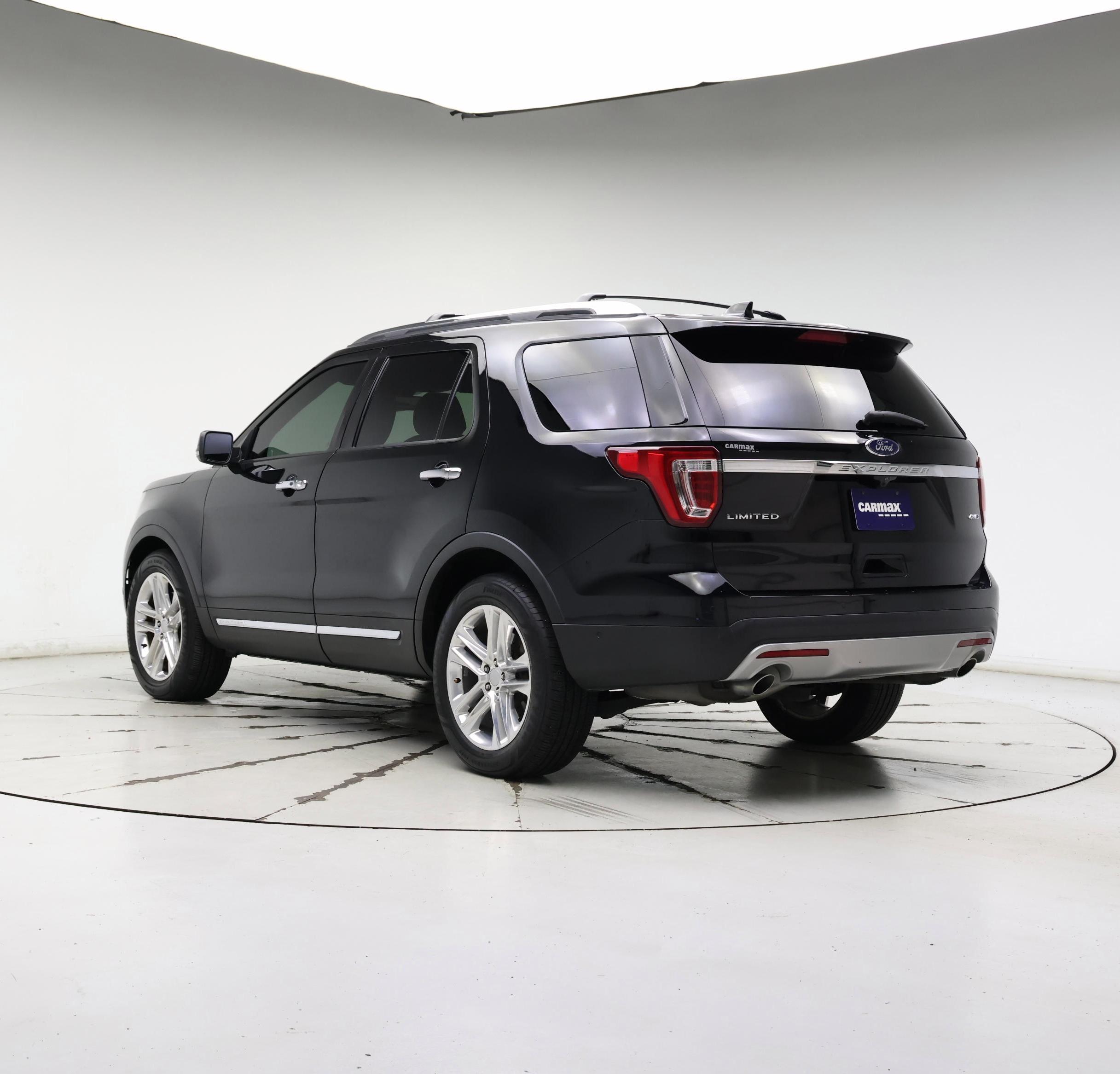 Thumbnail: 2017 Ford Explorer - 2