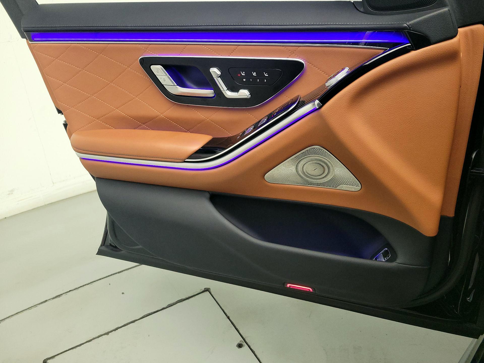 Thumbnail: 2022 Mercedes-Benz S-Class - 12