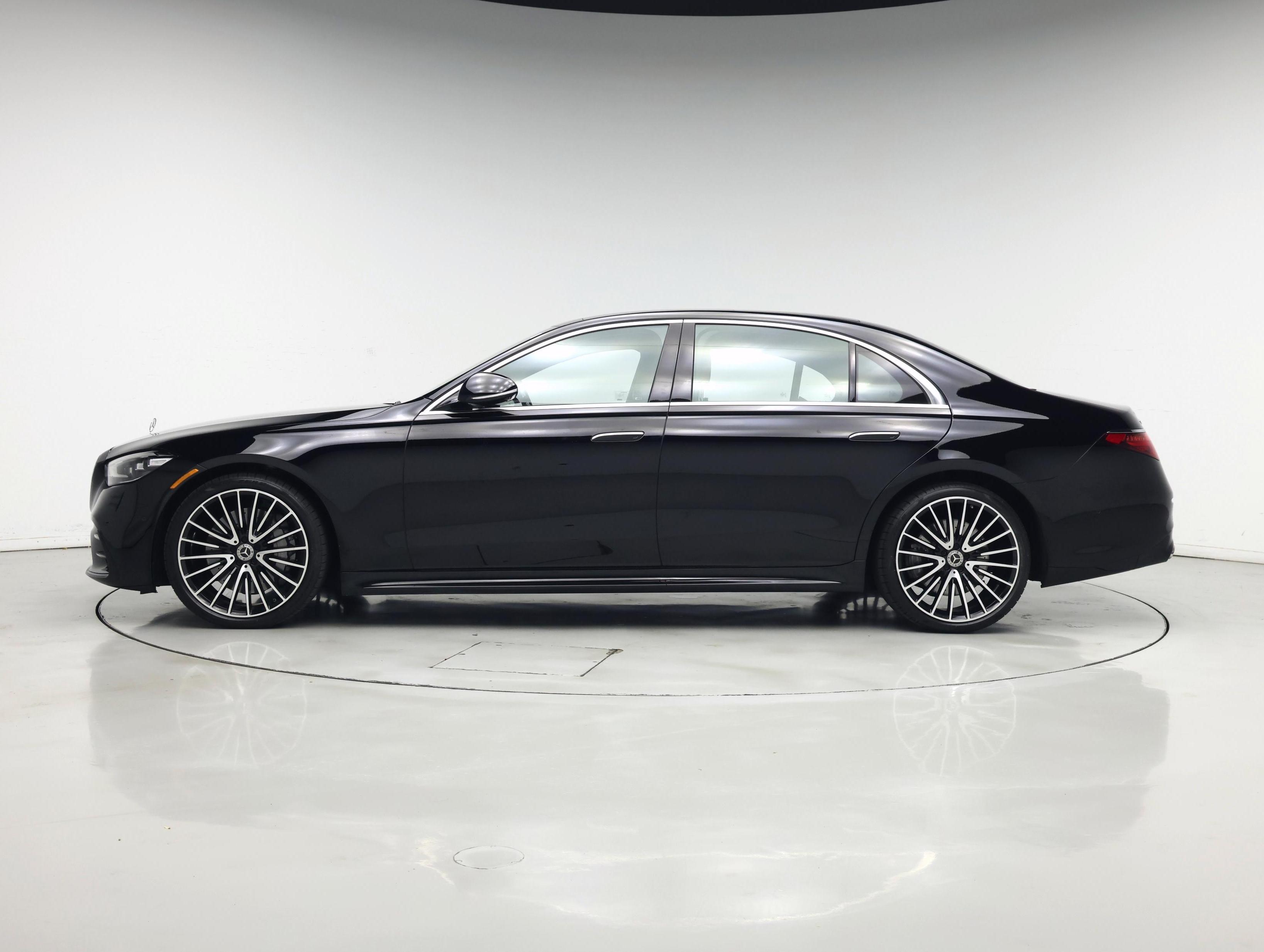 Thumbnail: 2022 Mercedes-Benz S-Class - 3