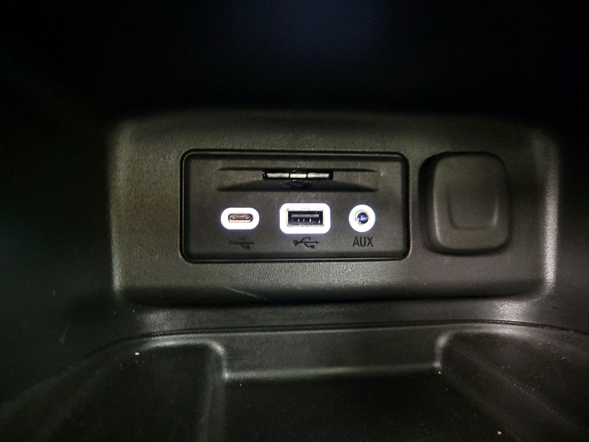 Thumbnail: 2023 Chevrolet Equinox - 19