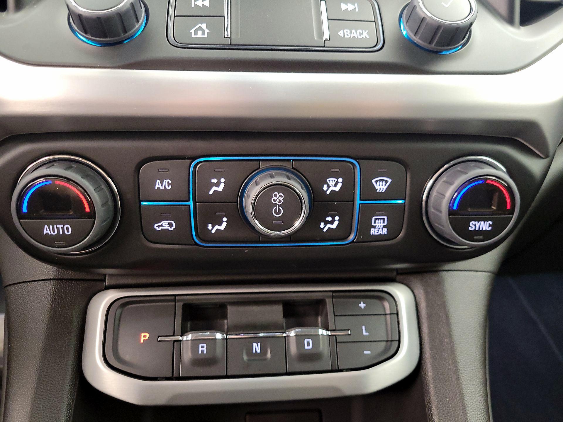 Thumbnail: 2023 GMC Acadia - 16