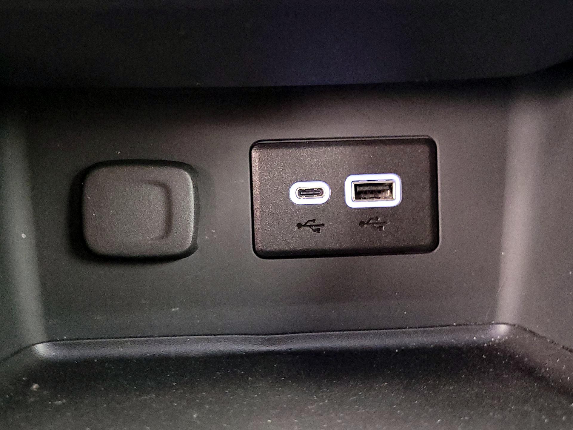 Thumbnail: 2023 GMC Acadia - 18