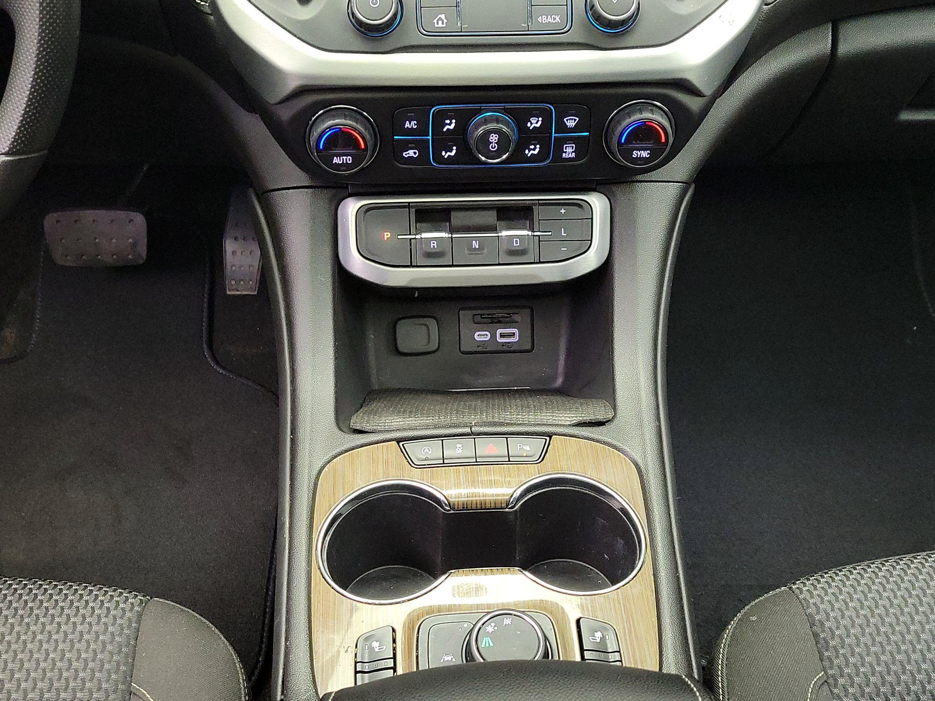 Thumbnail: 2023 GMC Acadia - 17