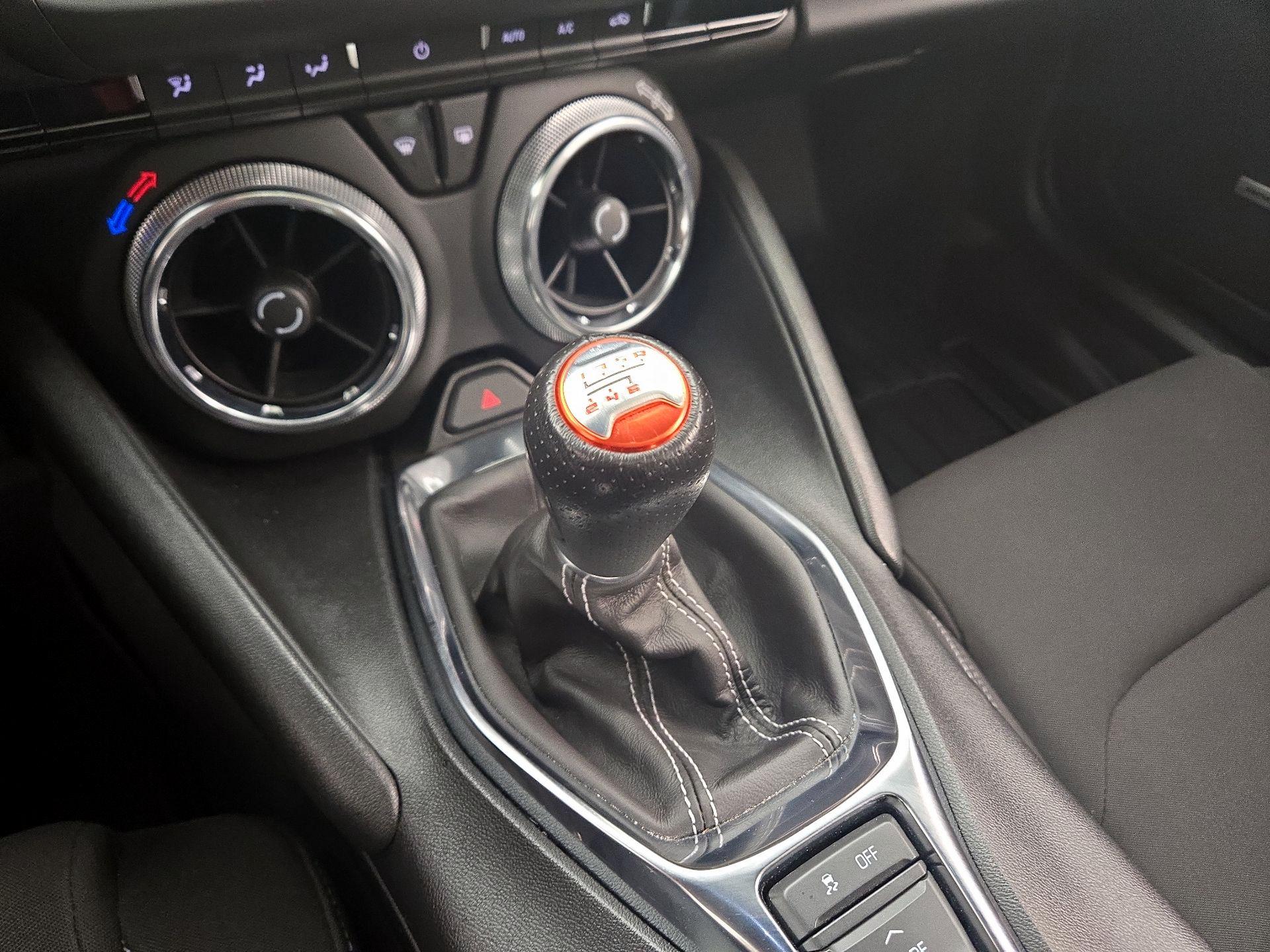 Thumbnail: 2022 Chevrolet Camaro - 16