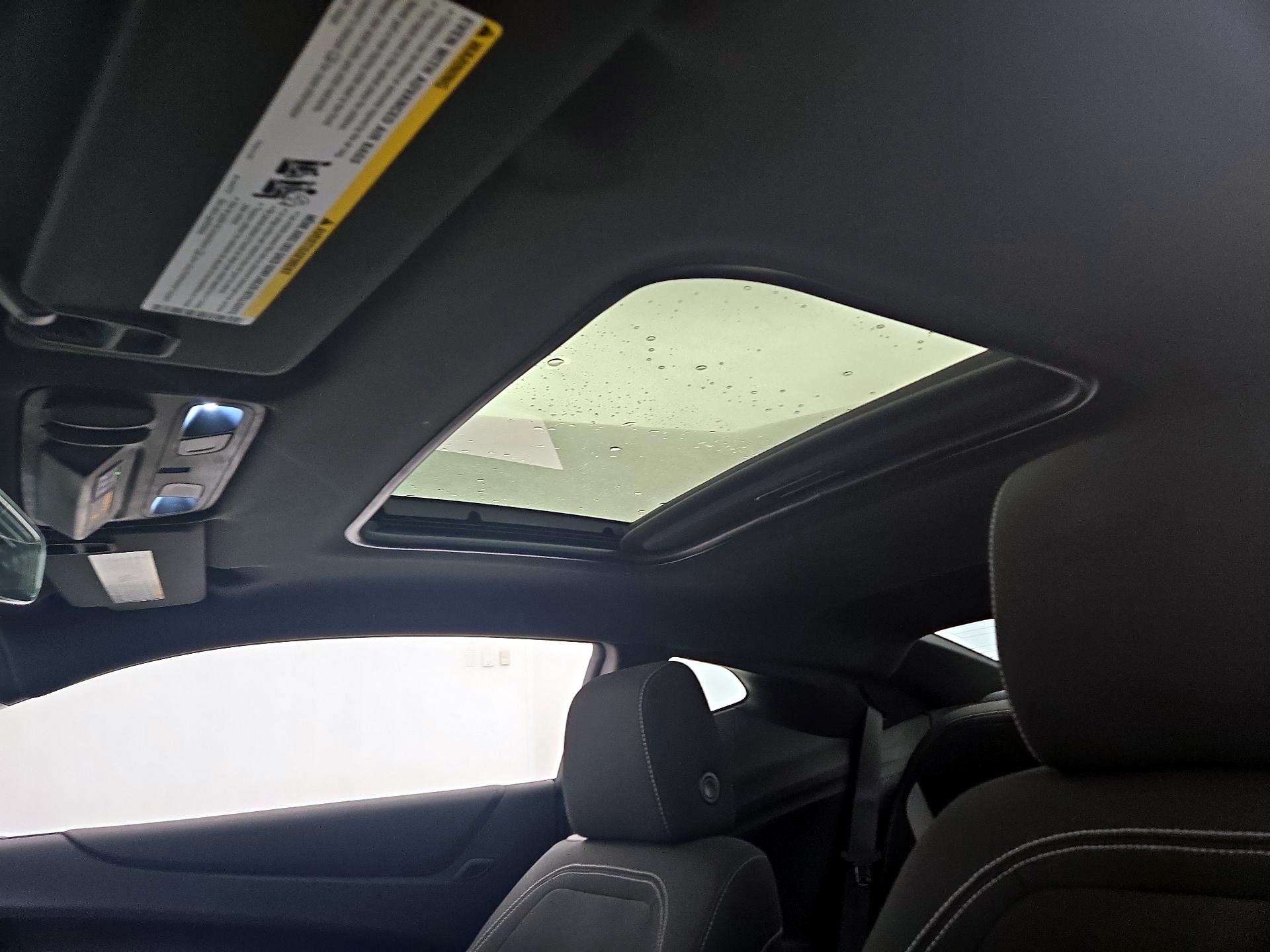 Thumbnail: 2022 Chevrolet Camaro - 18