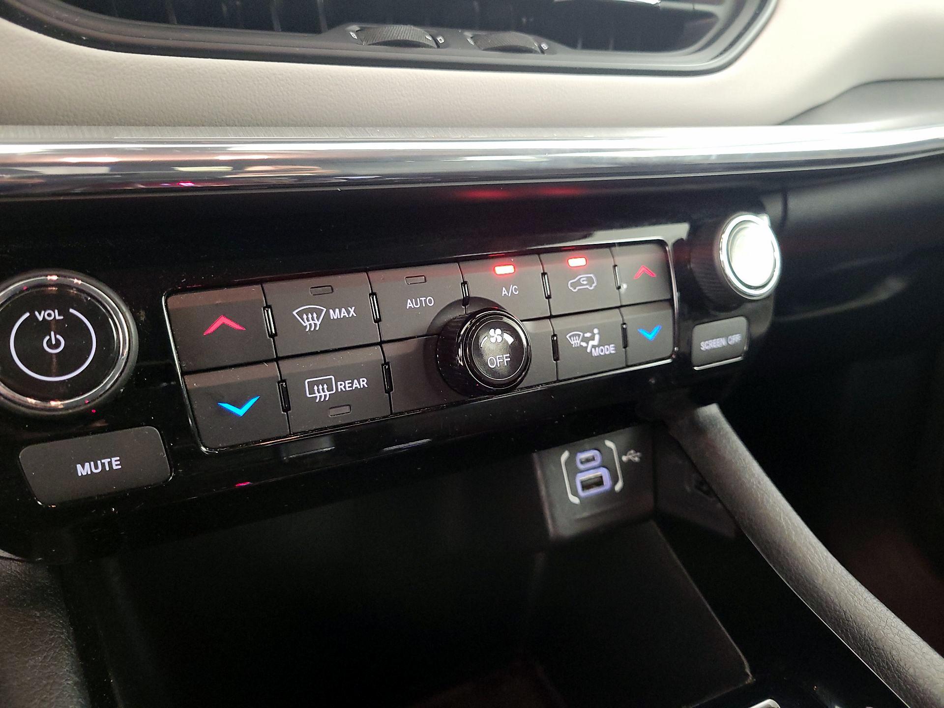 Thumbnail: 2022 Jeep Compass - 16