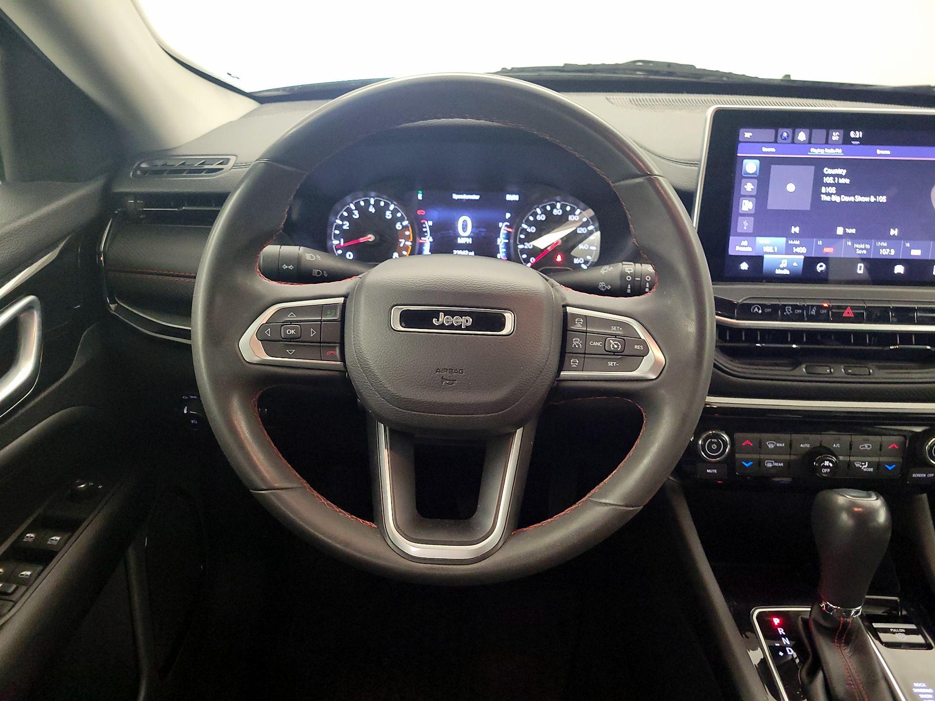 Thumbnail: 2022 Jeep Compass - 10