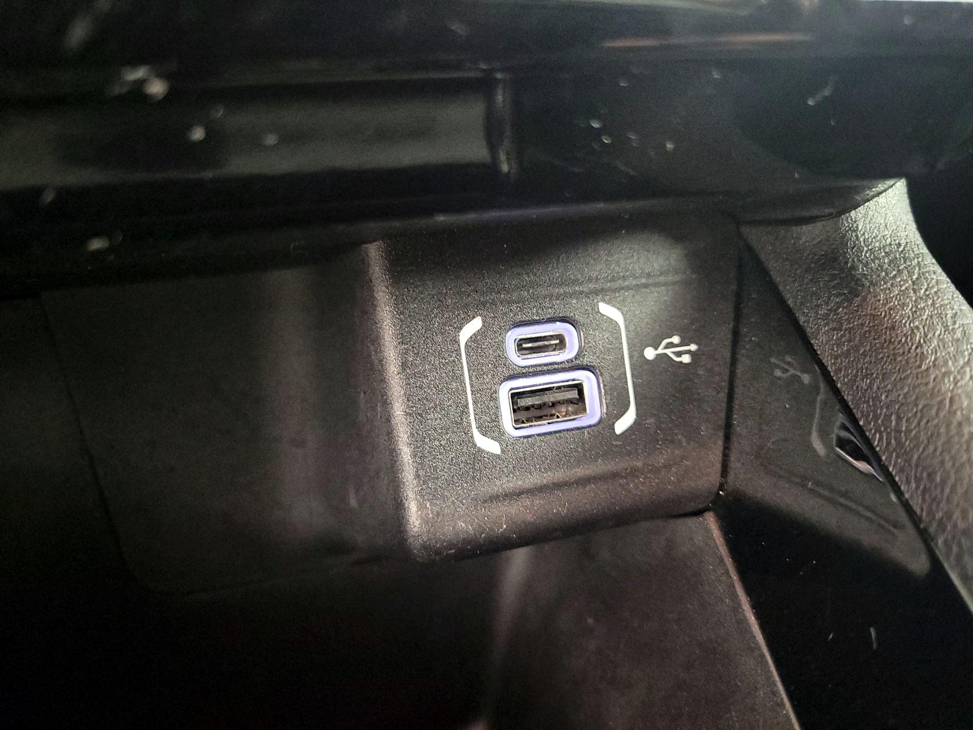 Thumbnail: 2022 Jeep Compass - 18