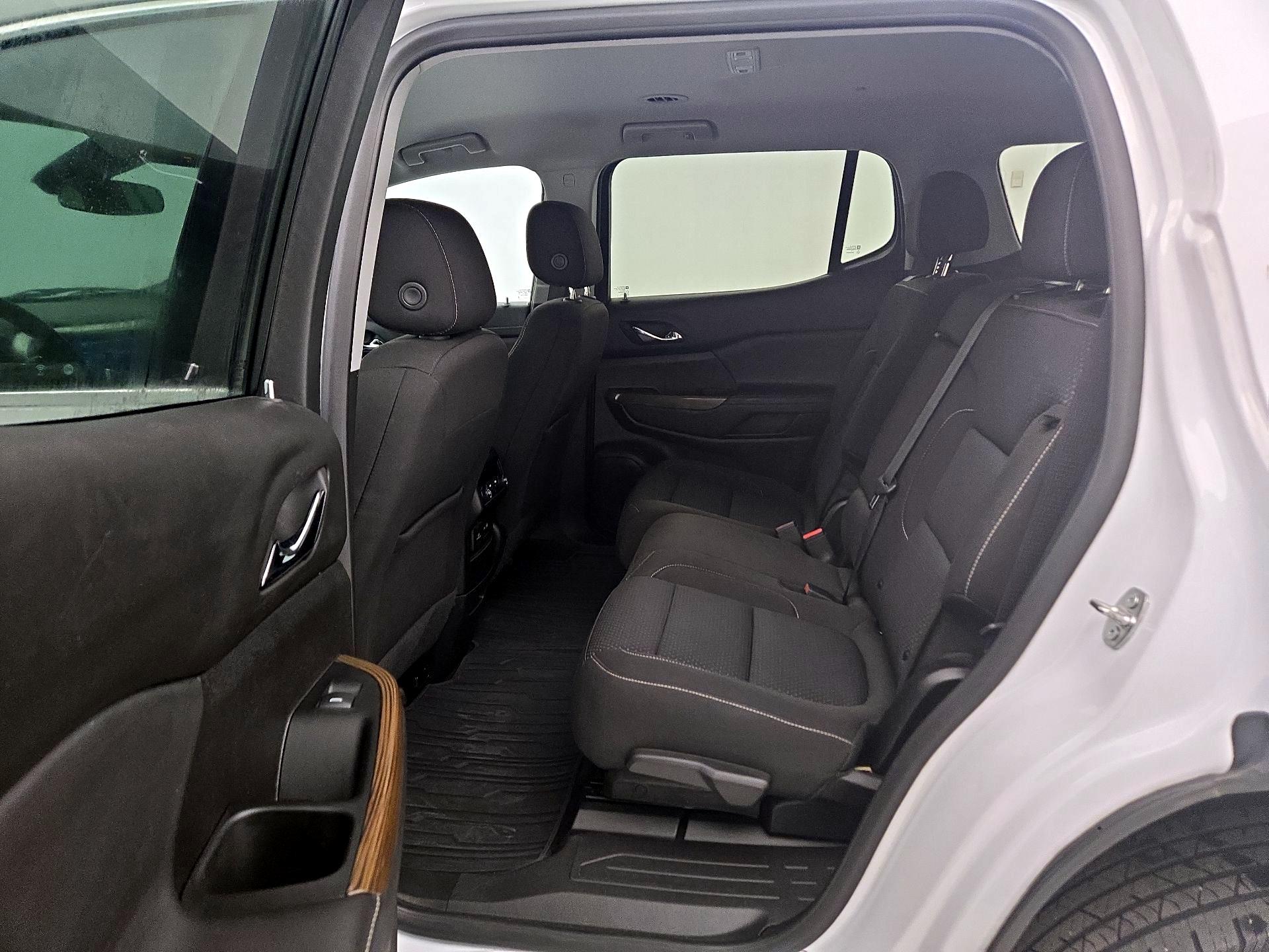 Thumbnail: 2023 GMC Acadia - 19