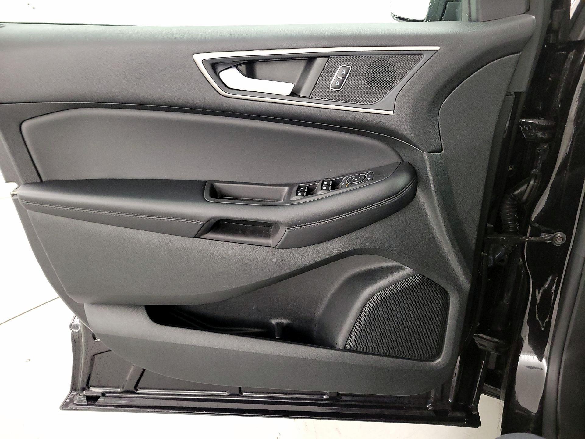 Thumbnail: 2023 Ford Edge - 12