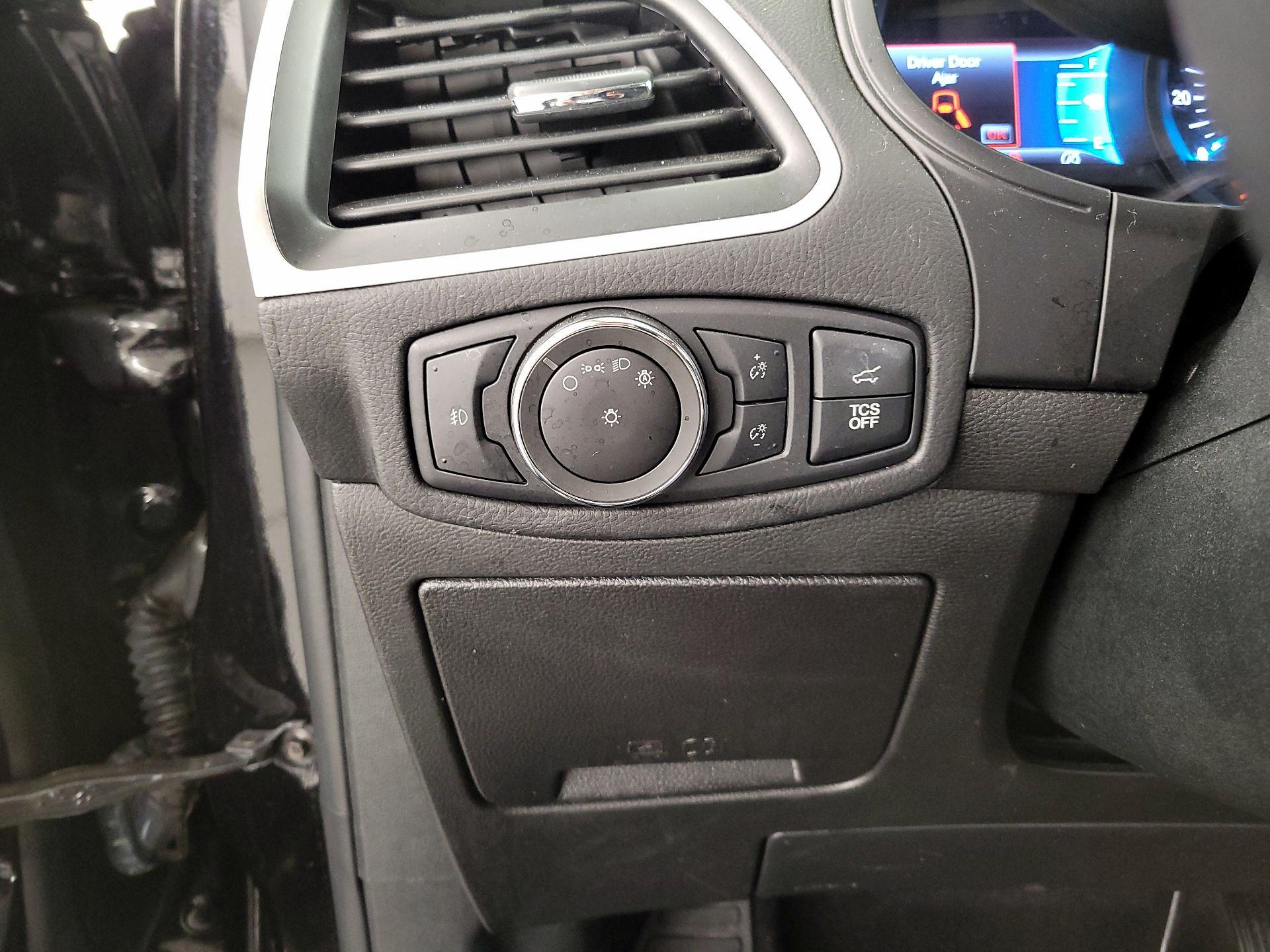 Thumbnail: 2023 Ford Edge - 13