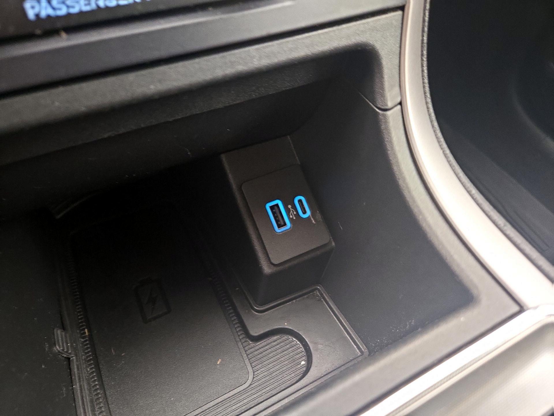 Thumbnail: 2022 Ford Edge - 18