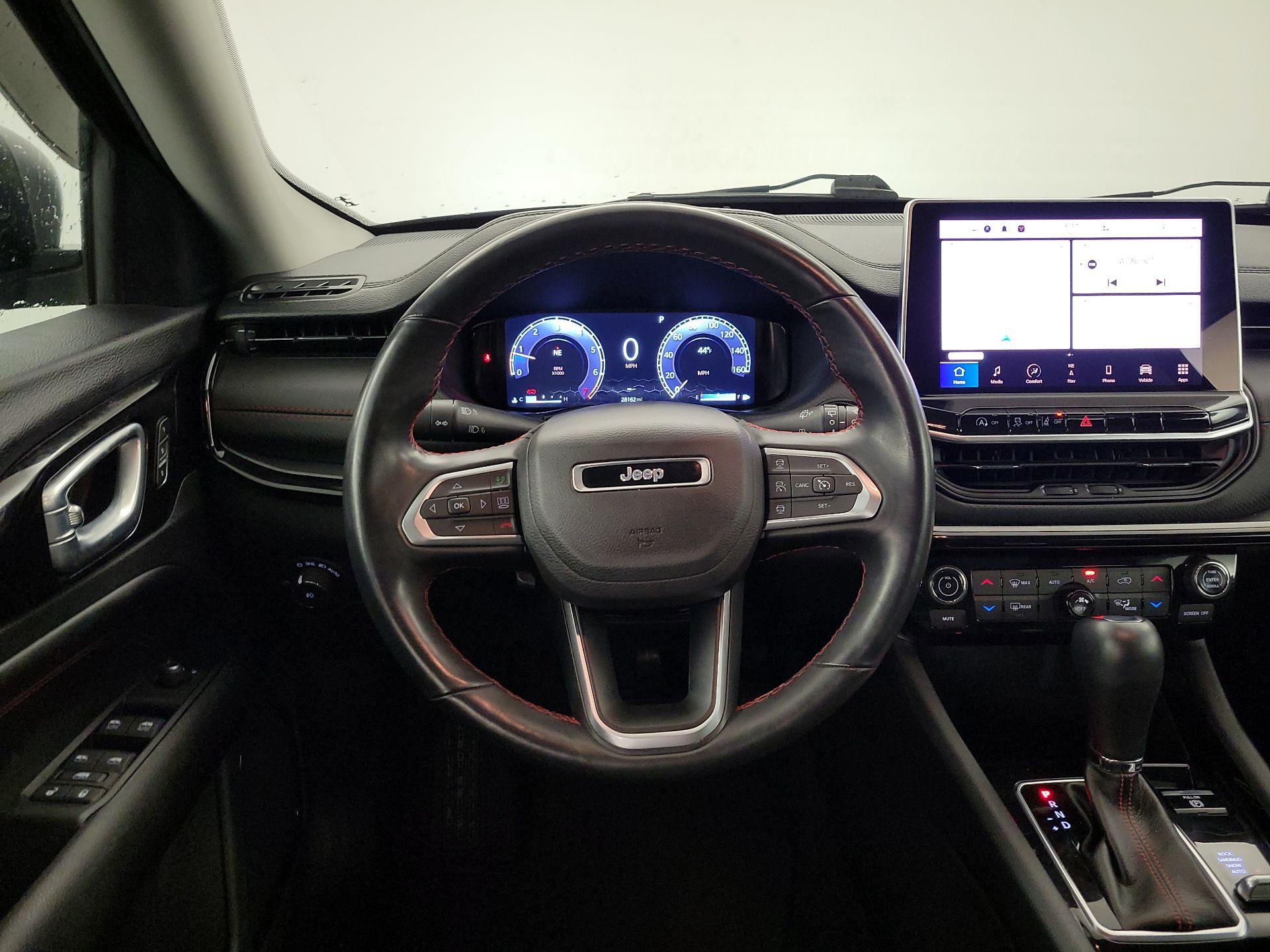 Thumbnail: 2022 Jeep Compass - 10