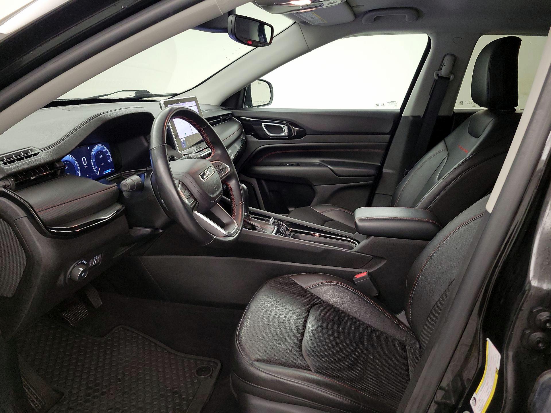 Thumbnail: 2022 Jeep Compass - 11