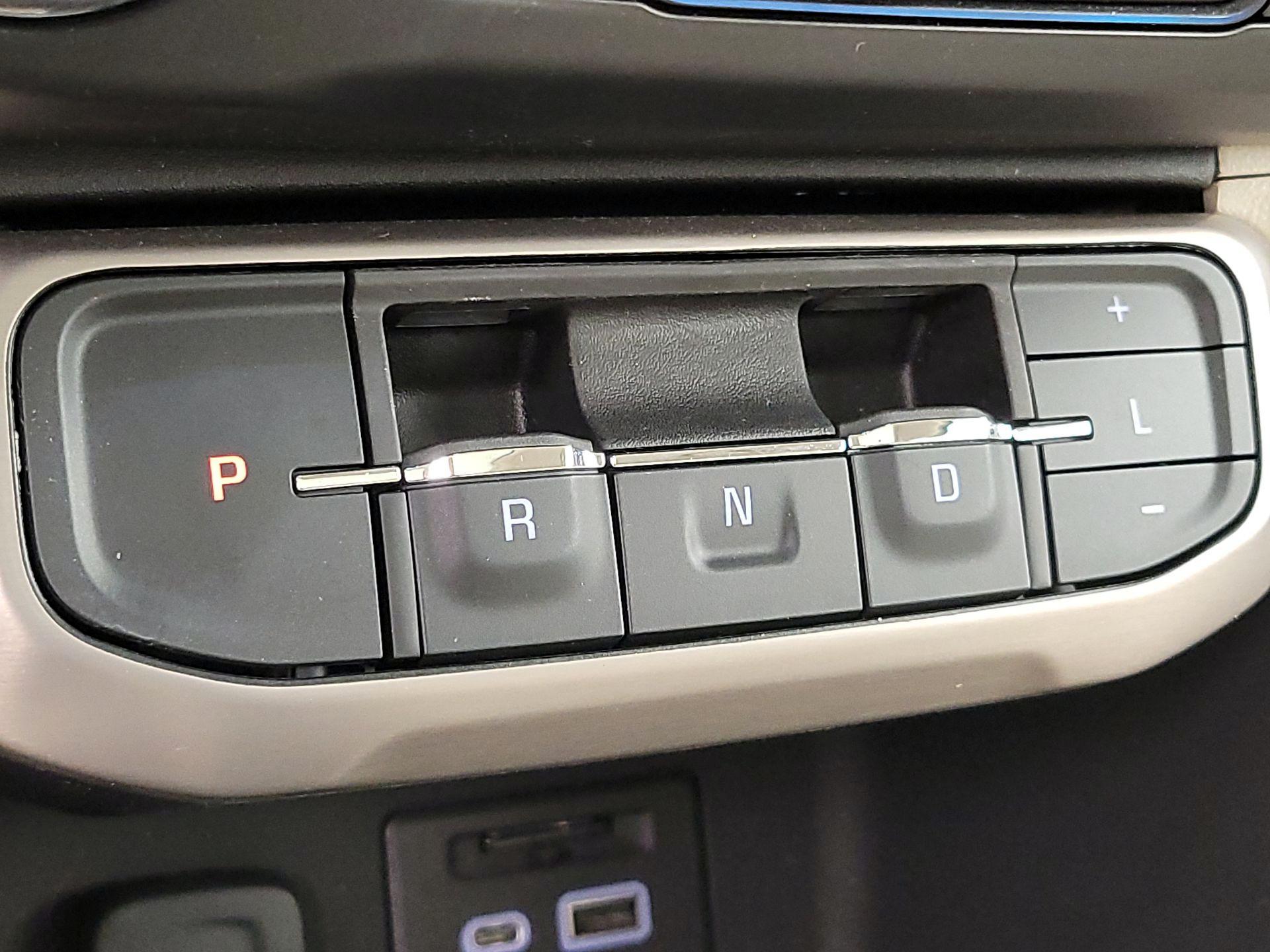 Thumbnail: 2023 GMC Acadia - 18