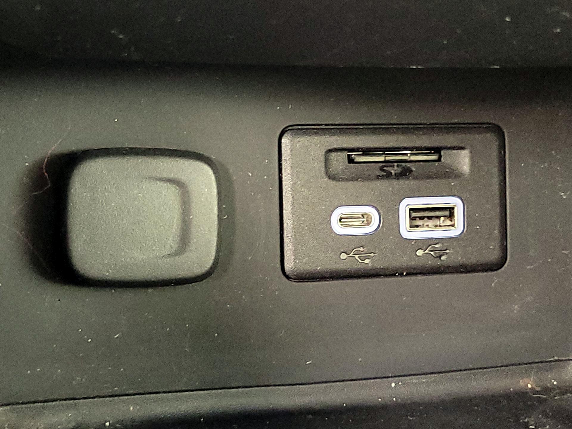 Thumbnail: 2023 GMC Acadia - 19