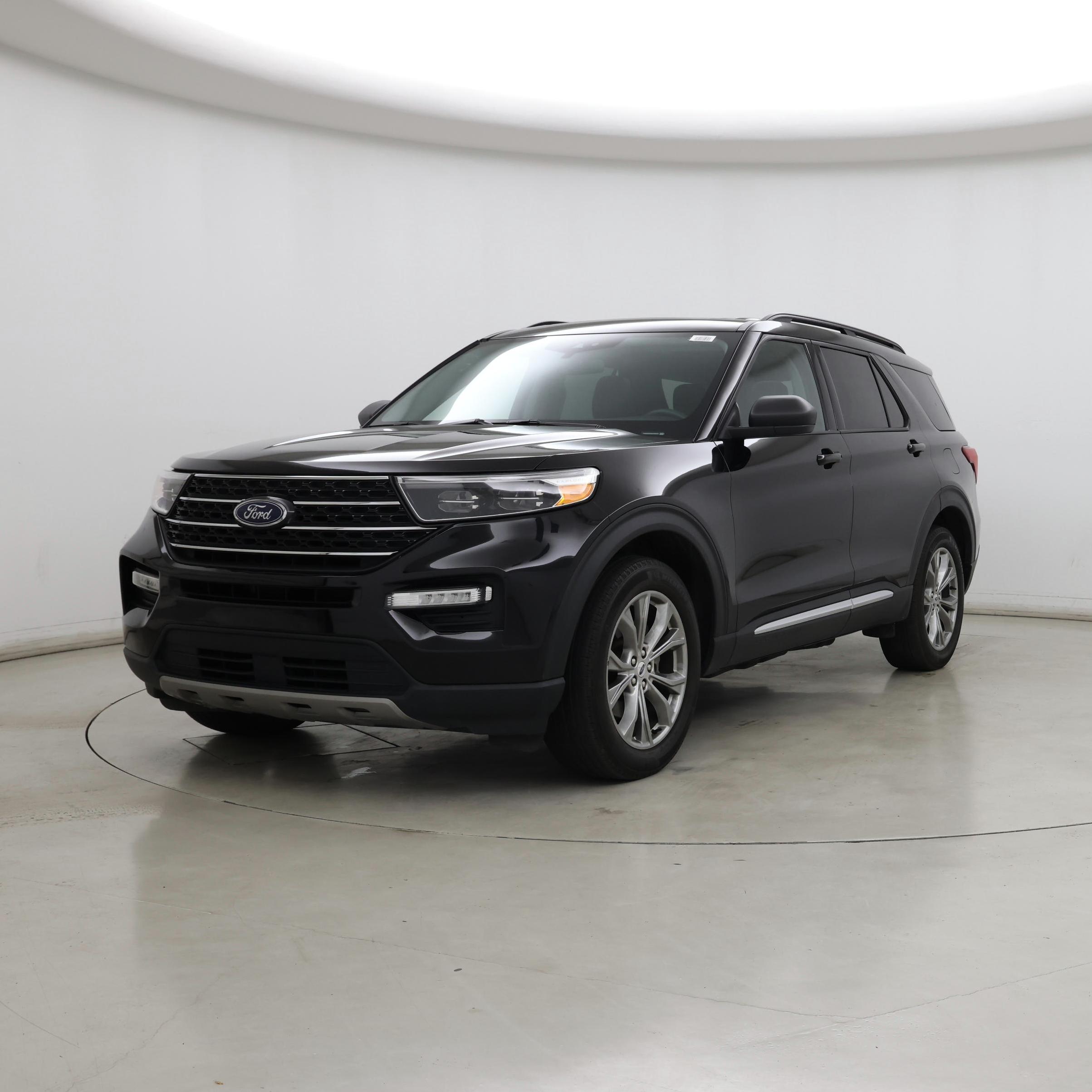 Thumbnail: 2022 Ford Explorer - 4