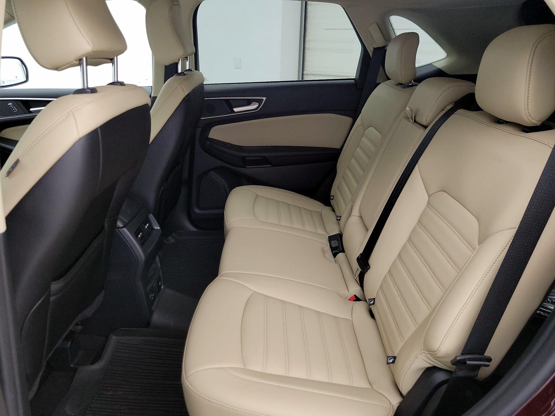 Thumbnail: 2022 Ford Edge - 20