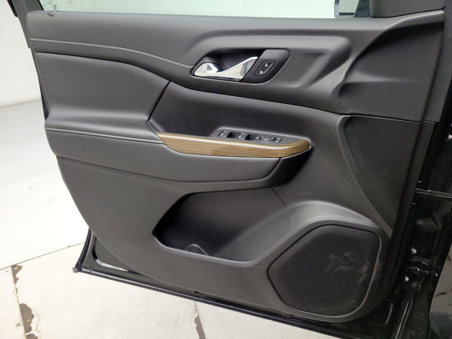 Thumbnail: 2023 GMC Acadia - 12