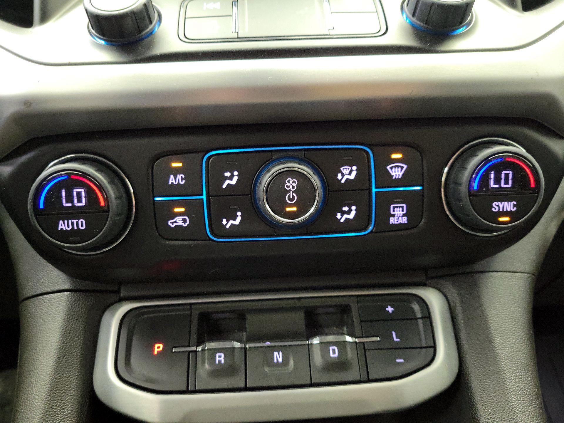 Thumbnail: 2023 GMC Acadia - 16