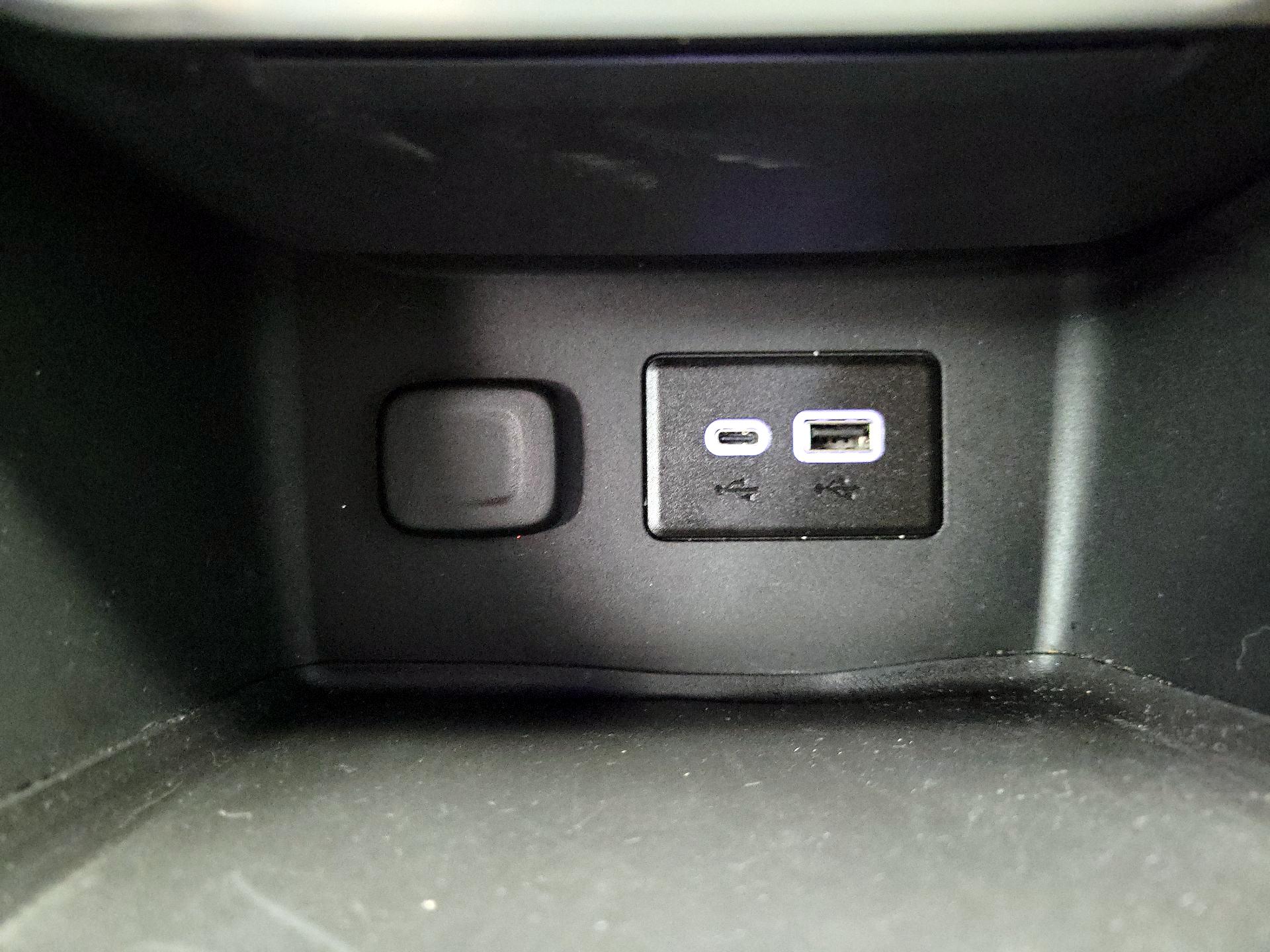 Thumbnail: 2023 GMC Acadia - 18